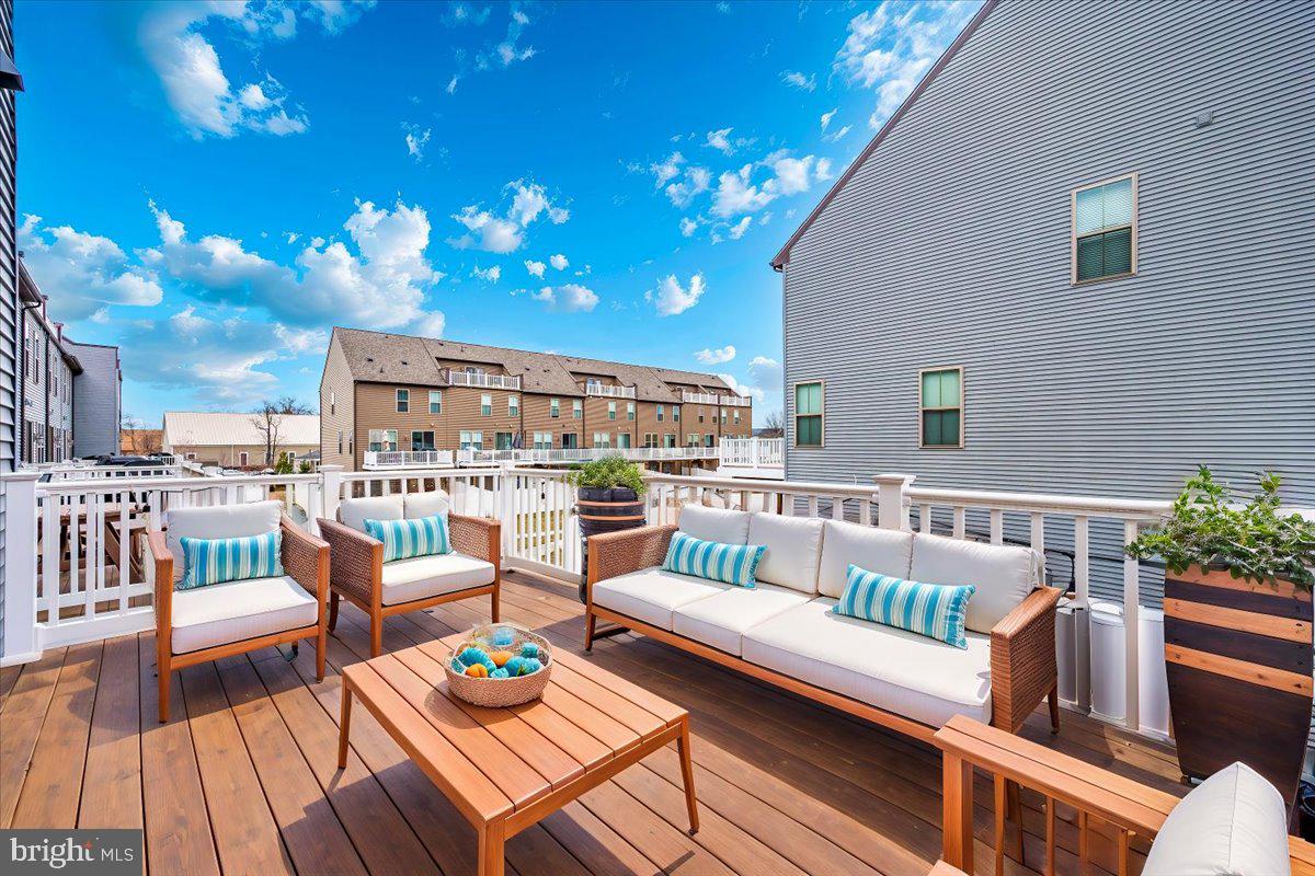 DOMINION TRAIL - Residential Lease