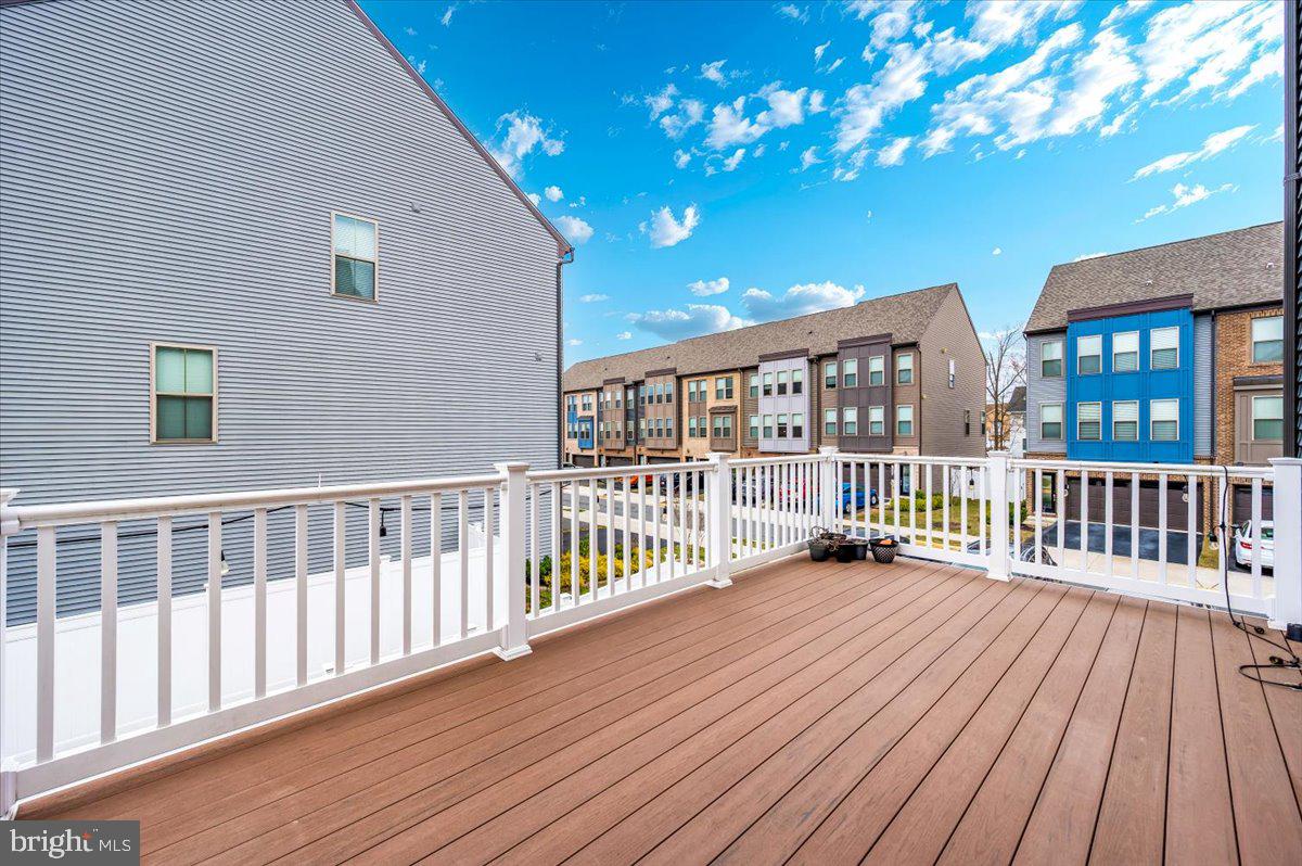 DOMINION TRAIL - Residential Lease