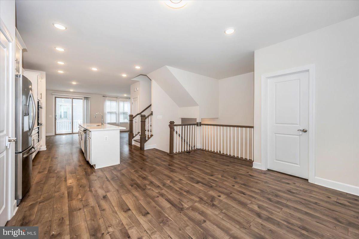 DOMINION TRAIL - Residential Lease