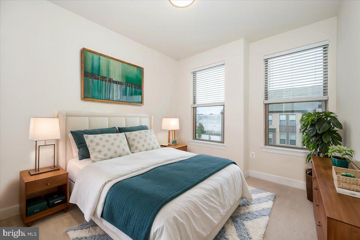 DOMINION TRAIL - Residential Lease