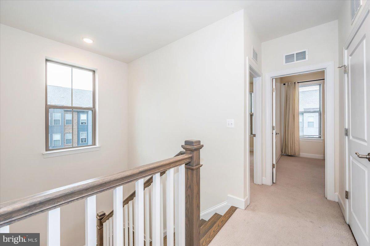 DOMINION TRAIL - Residential Lease