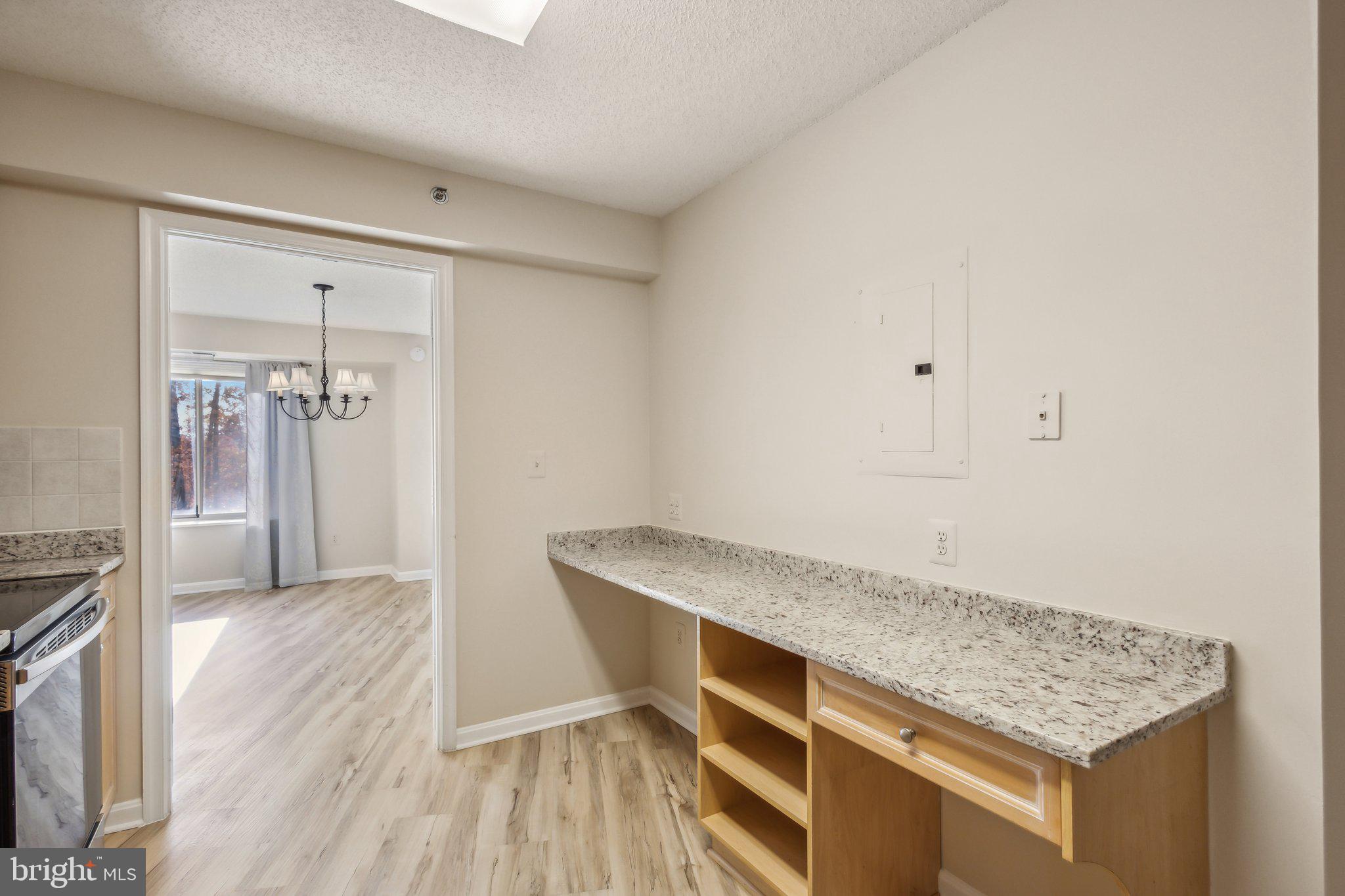 LANSDOWNE WOODS - Residential