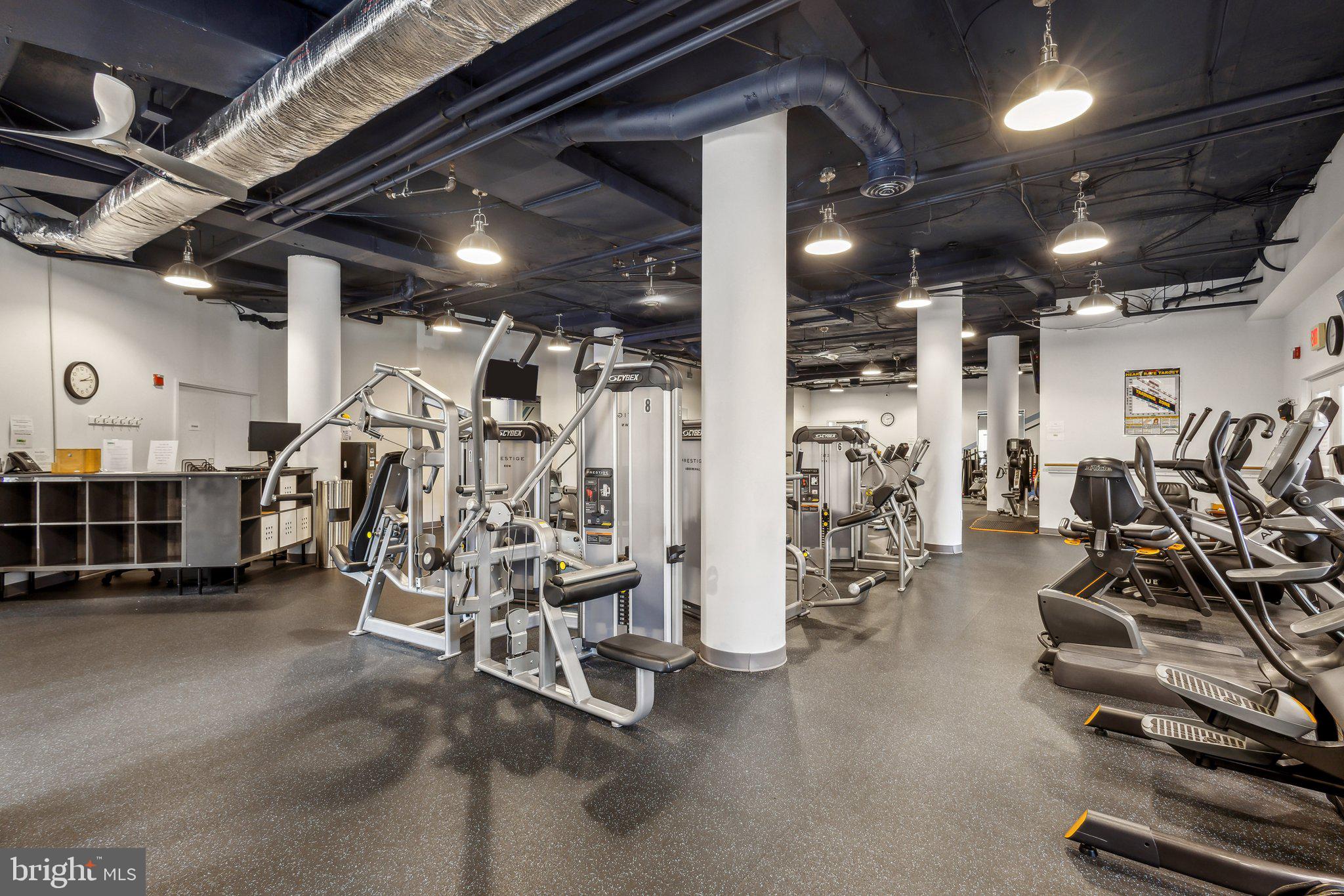 LANSDOWNE WOODS - Residential