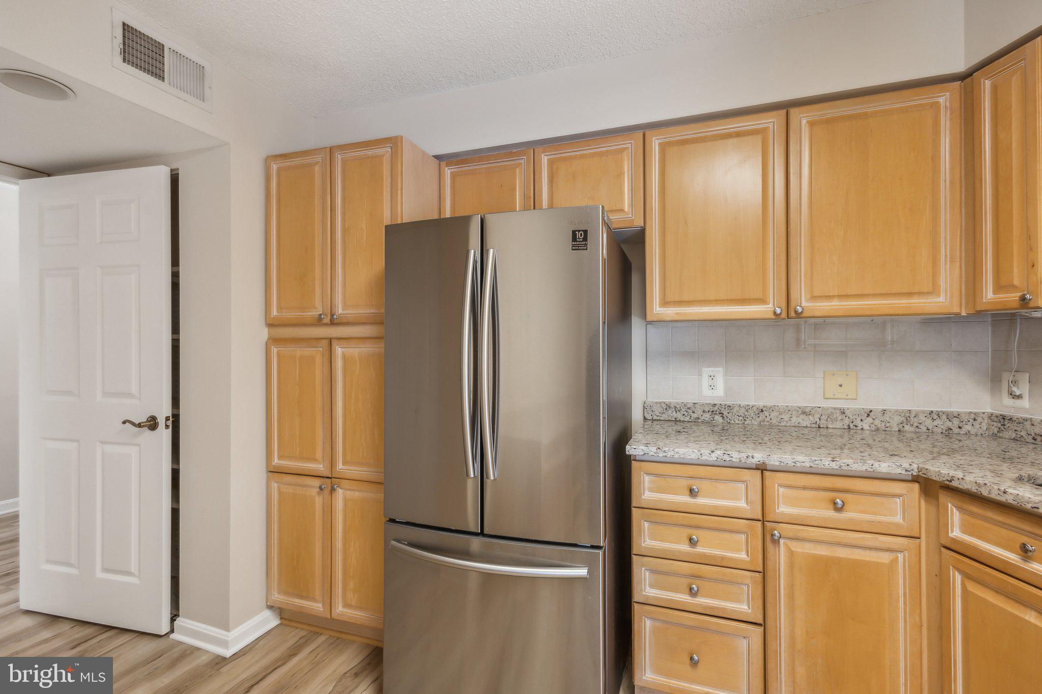 LANSDOWNE WOODS - Residential