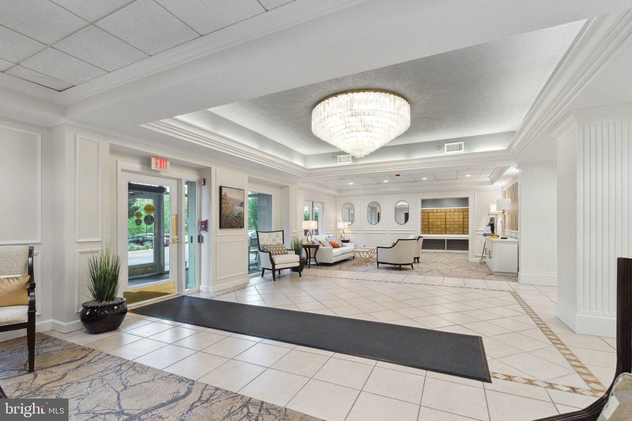 LANSDOWNE WOODS - Residential