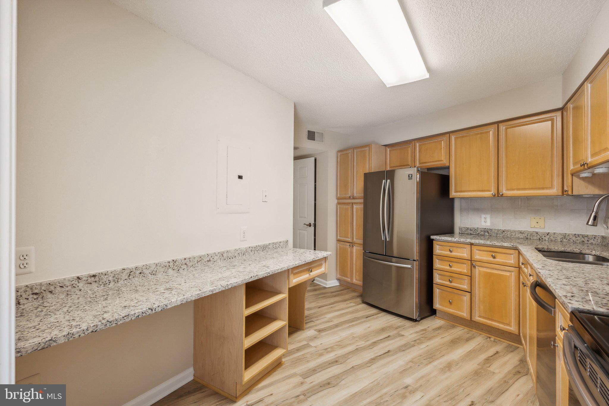 LANSDOWNE WOODS - Residential