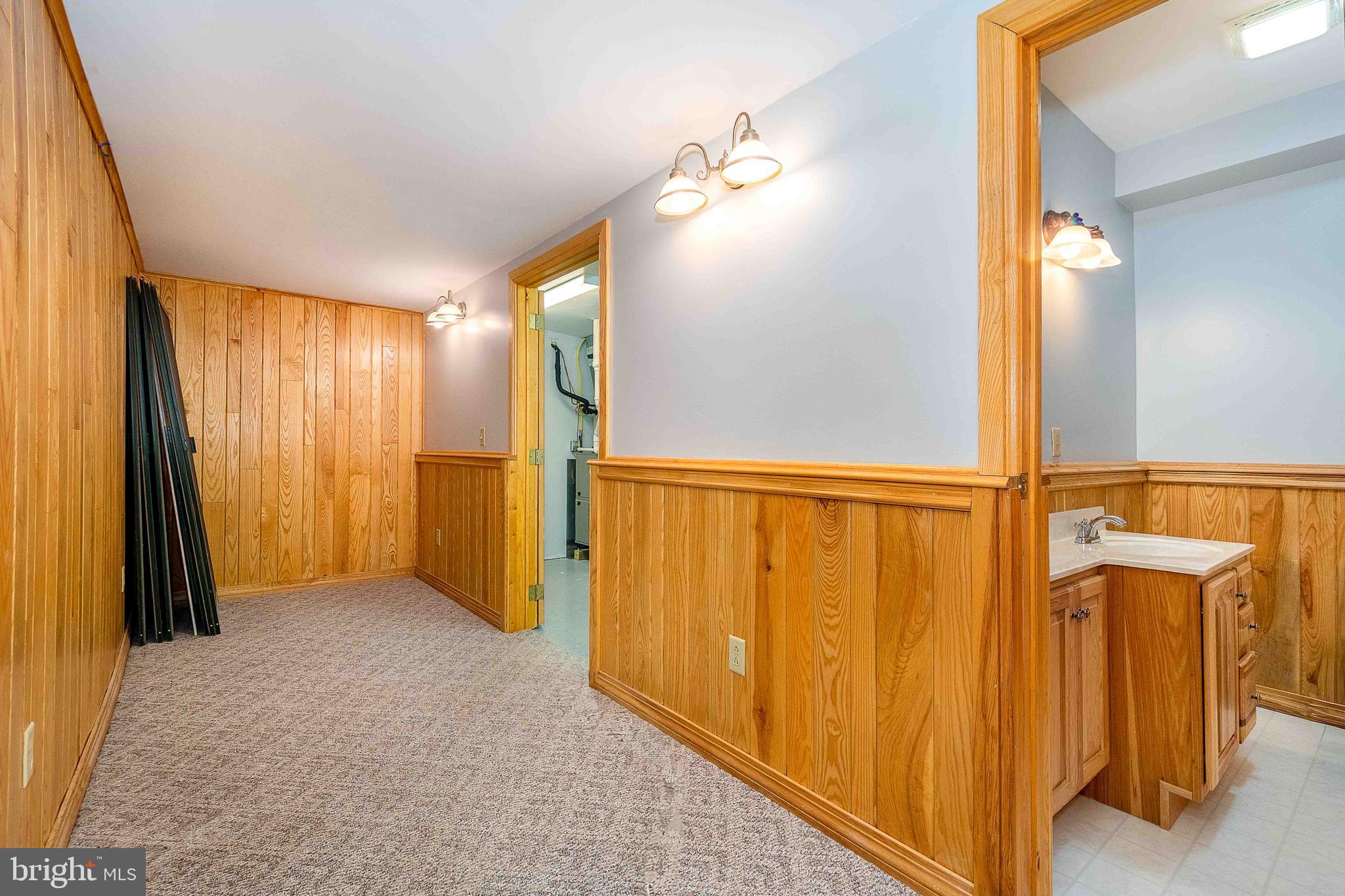 MEANDERINGS OF THE YOUGH - Residential