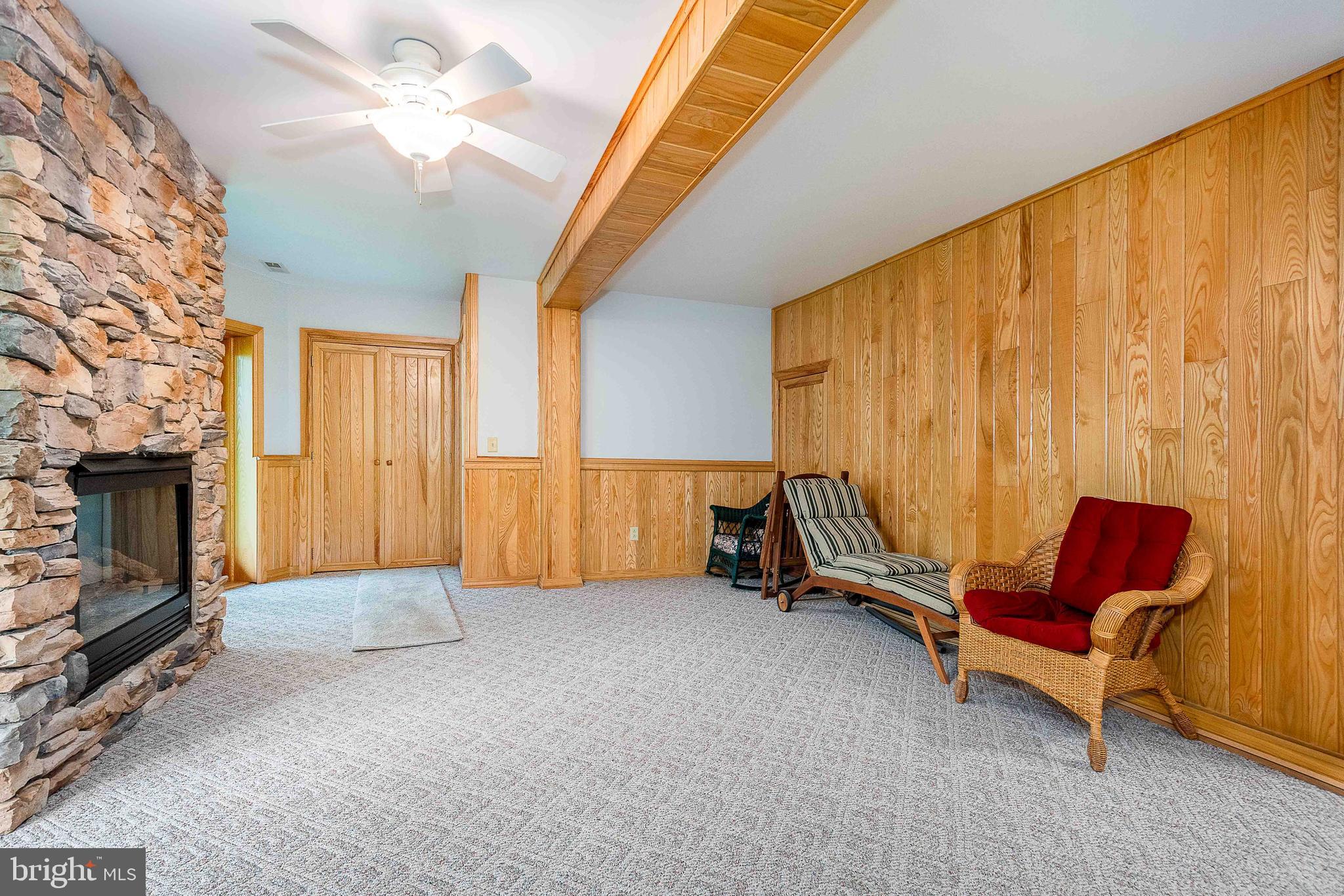 MEANDERINGS OF THE YOUGH - Residential