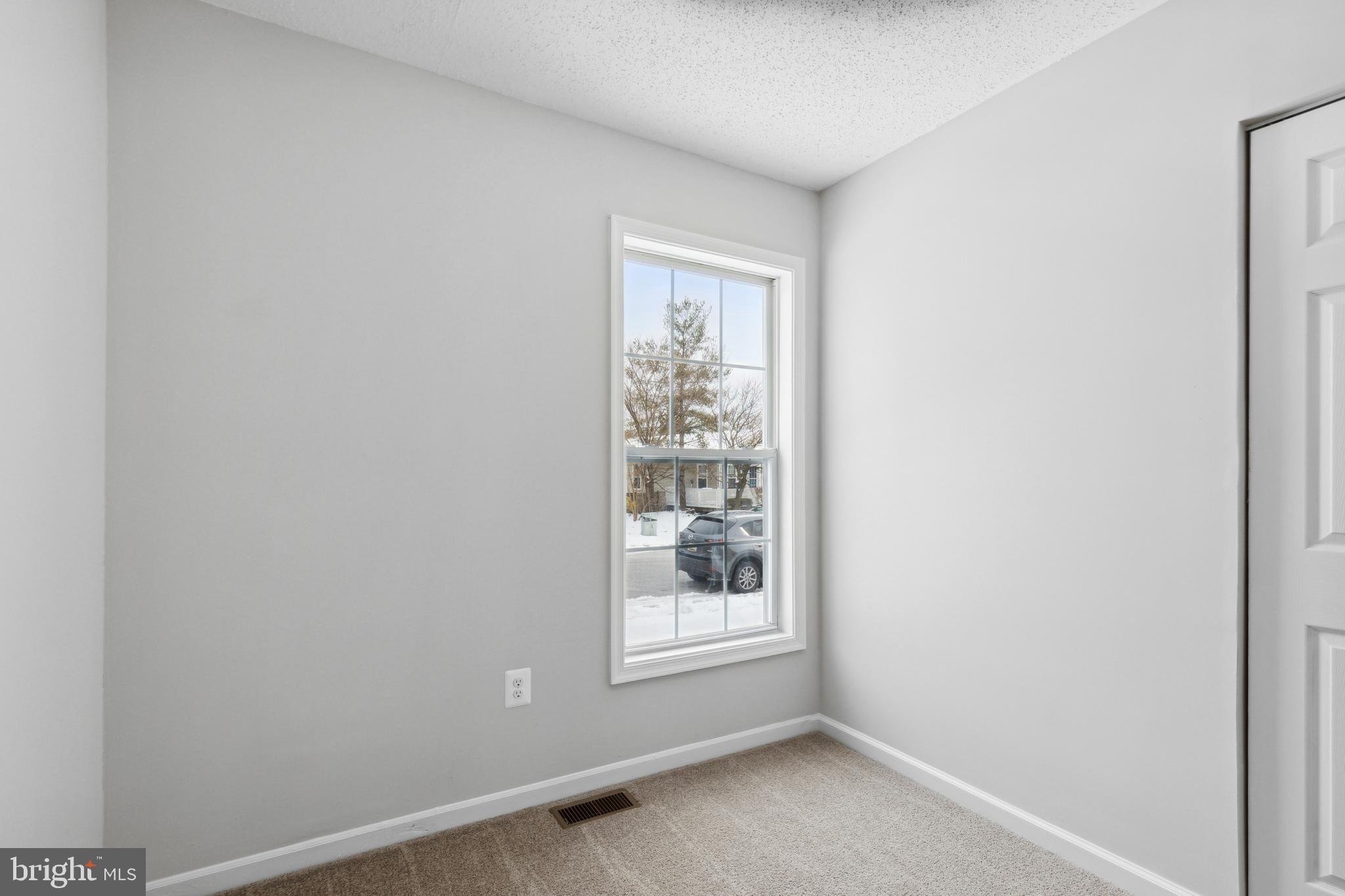 NOTTINGHAM VILLAGE - Residential