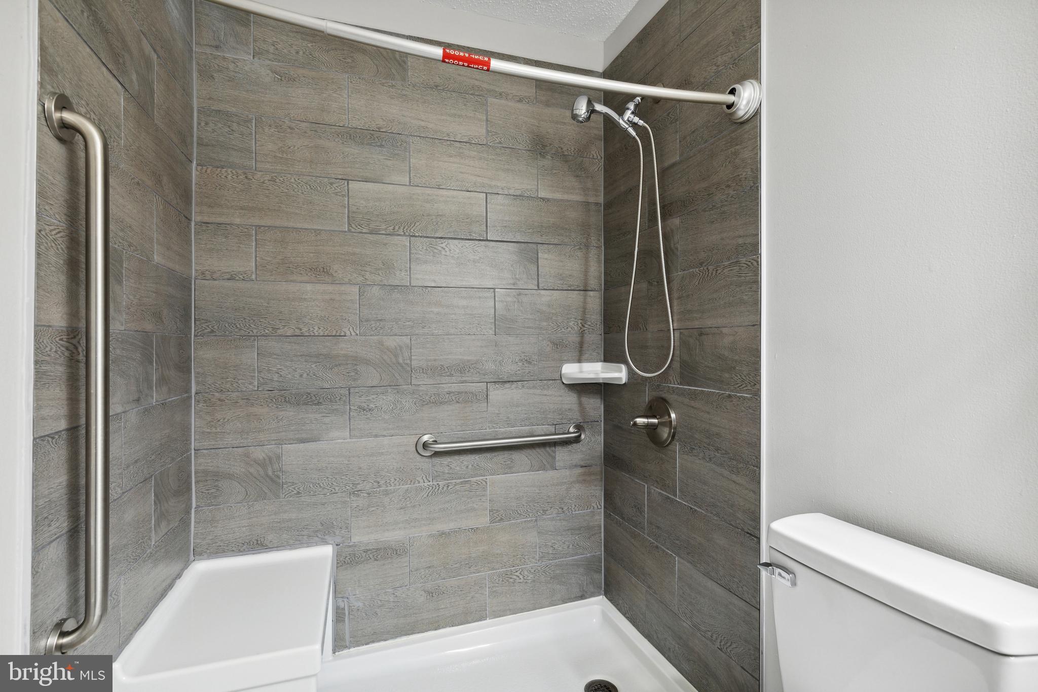 NOTTINGHAM VILLAGE - Residential