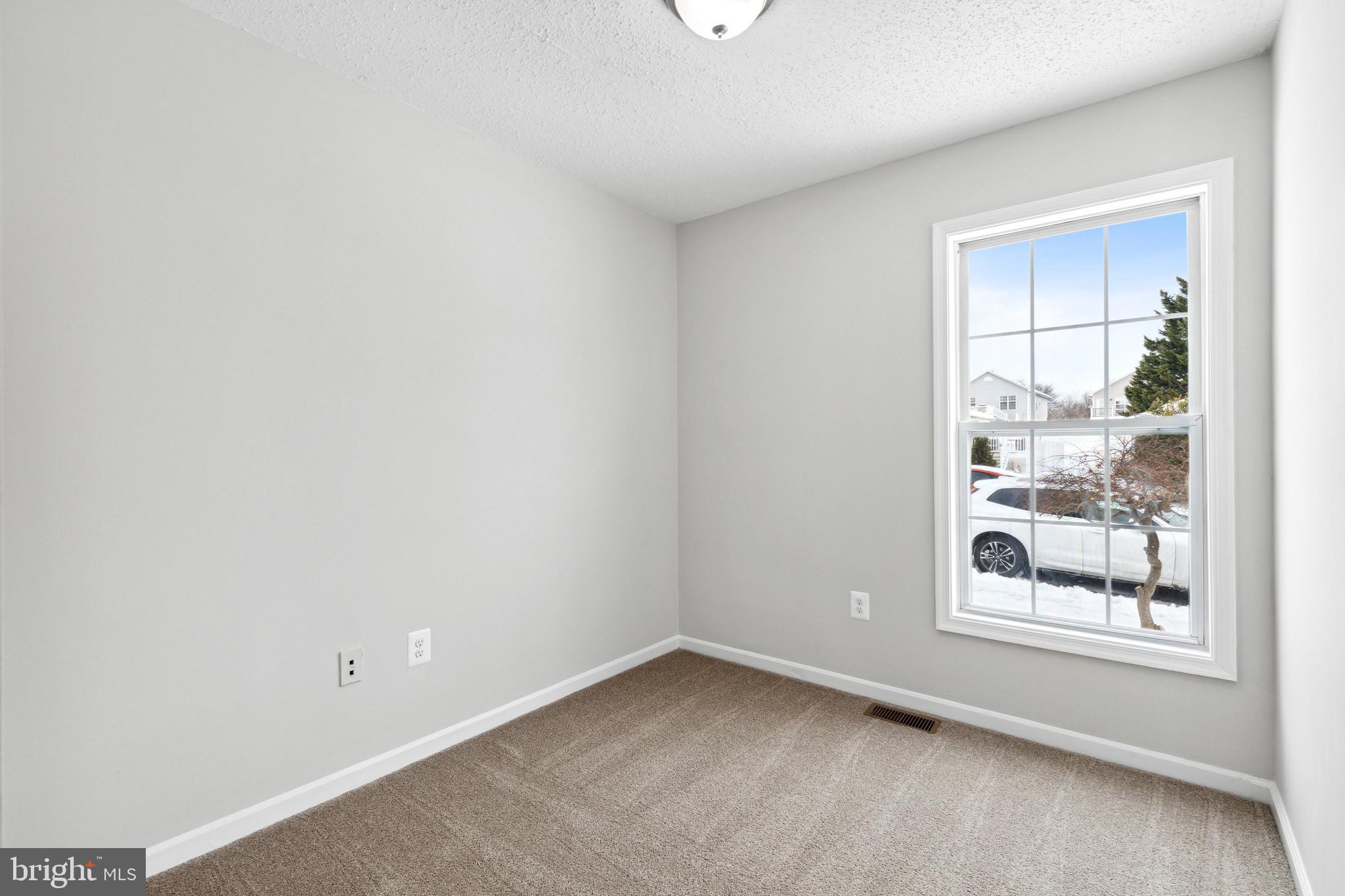 NOTTINGHAM VILLAGE - Residential