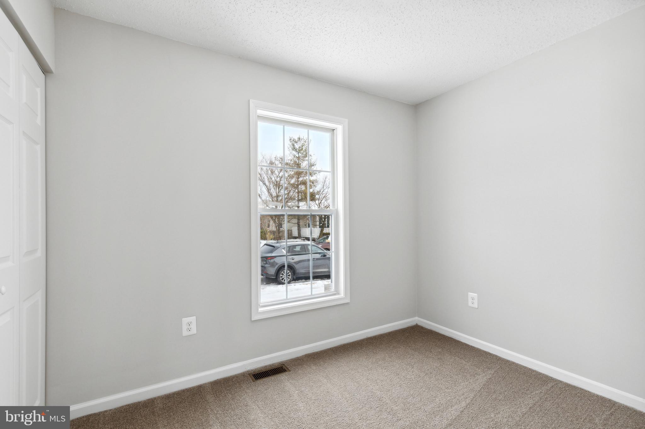 NOTTINGHAM VILLAGE - Residential