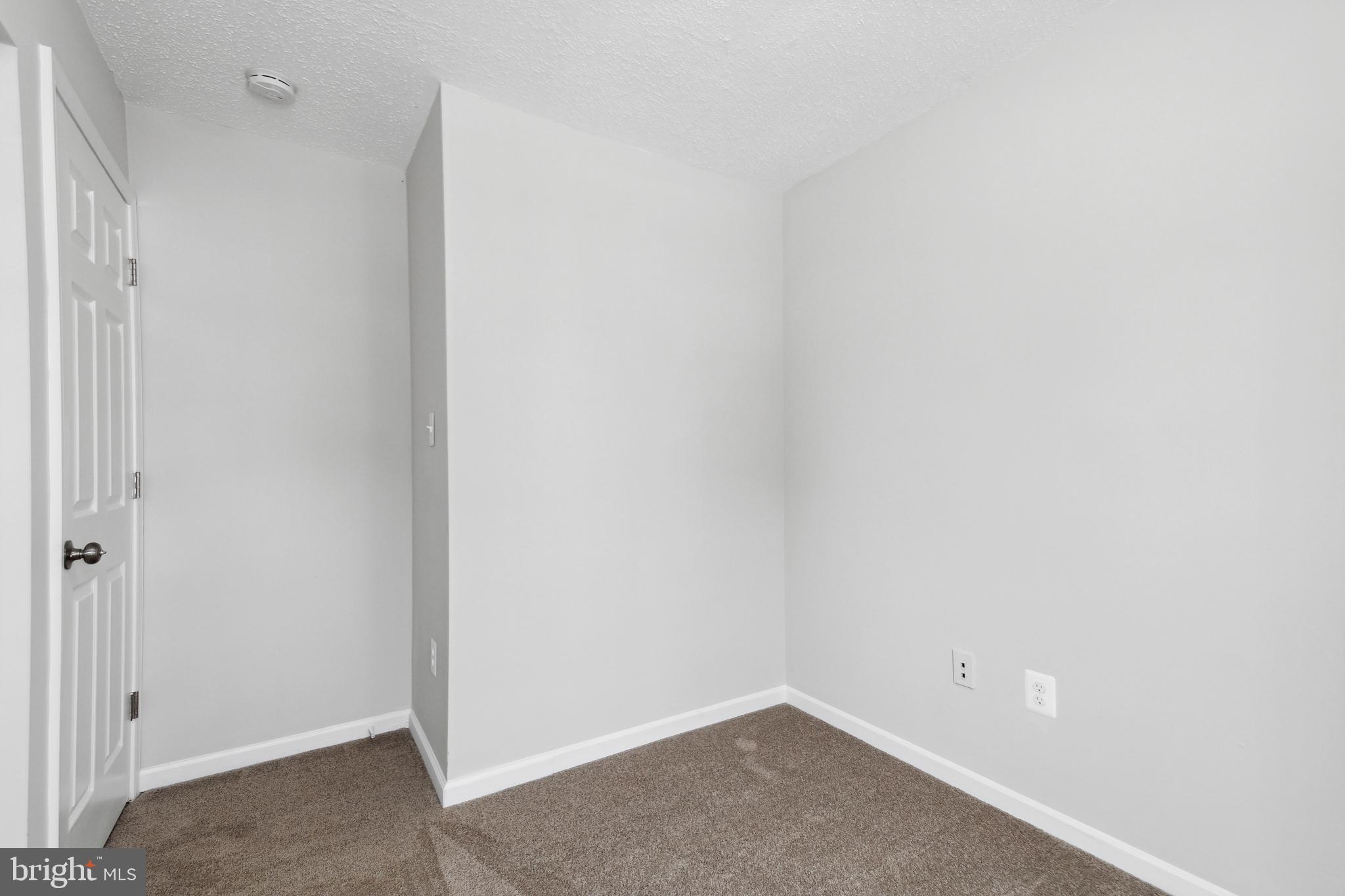 NOTTINGHAM VILLAGE - Residential