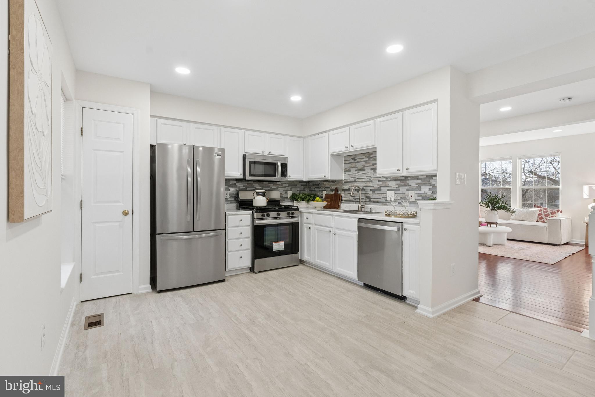 JAPONICA - Residential