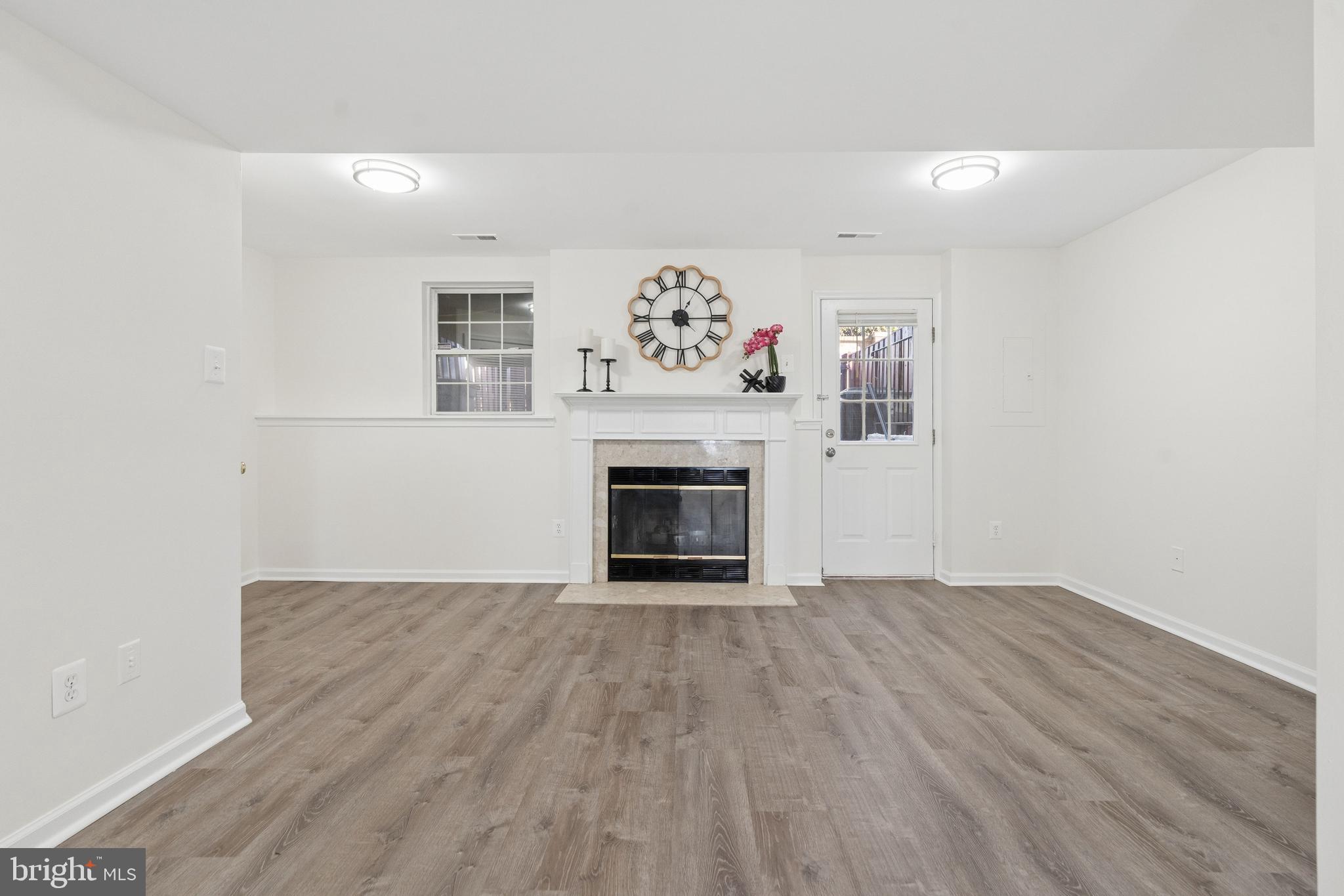 JAPONICA - Residential