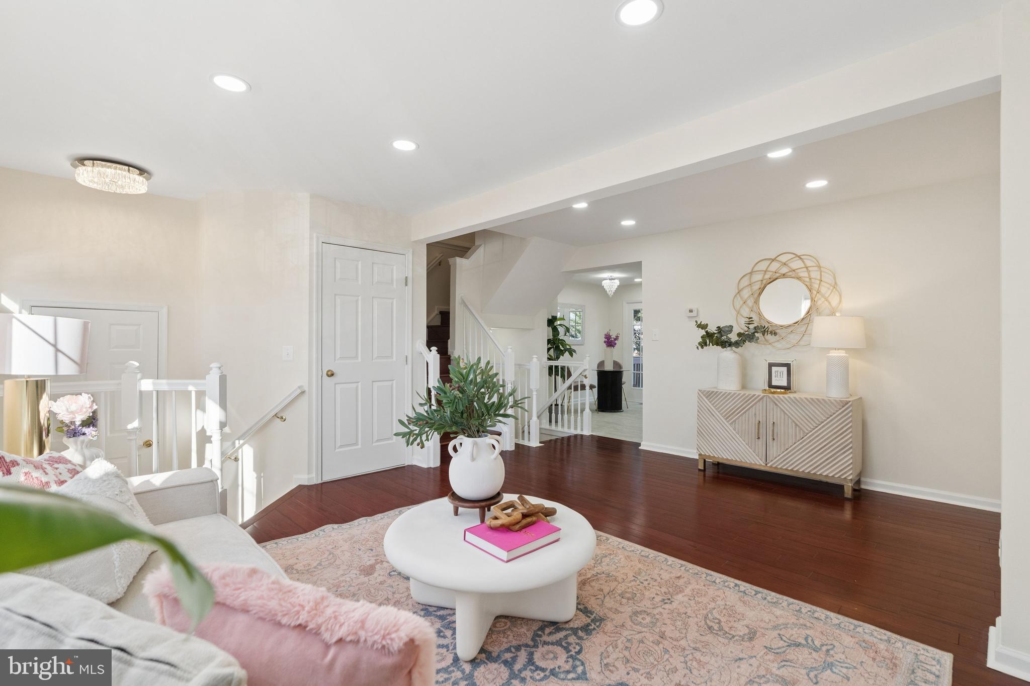 JAPONICA - Residential