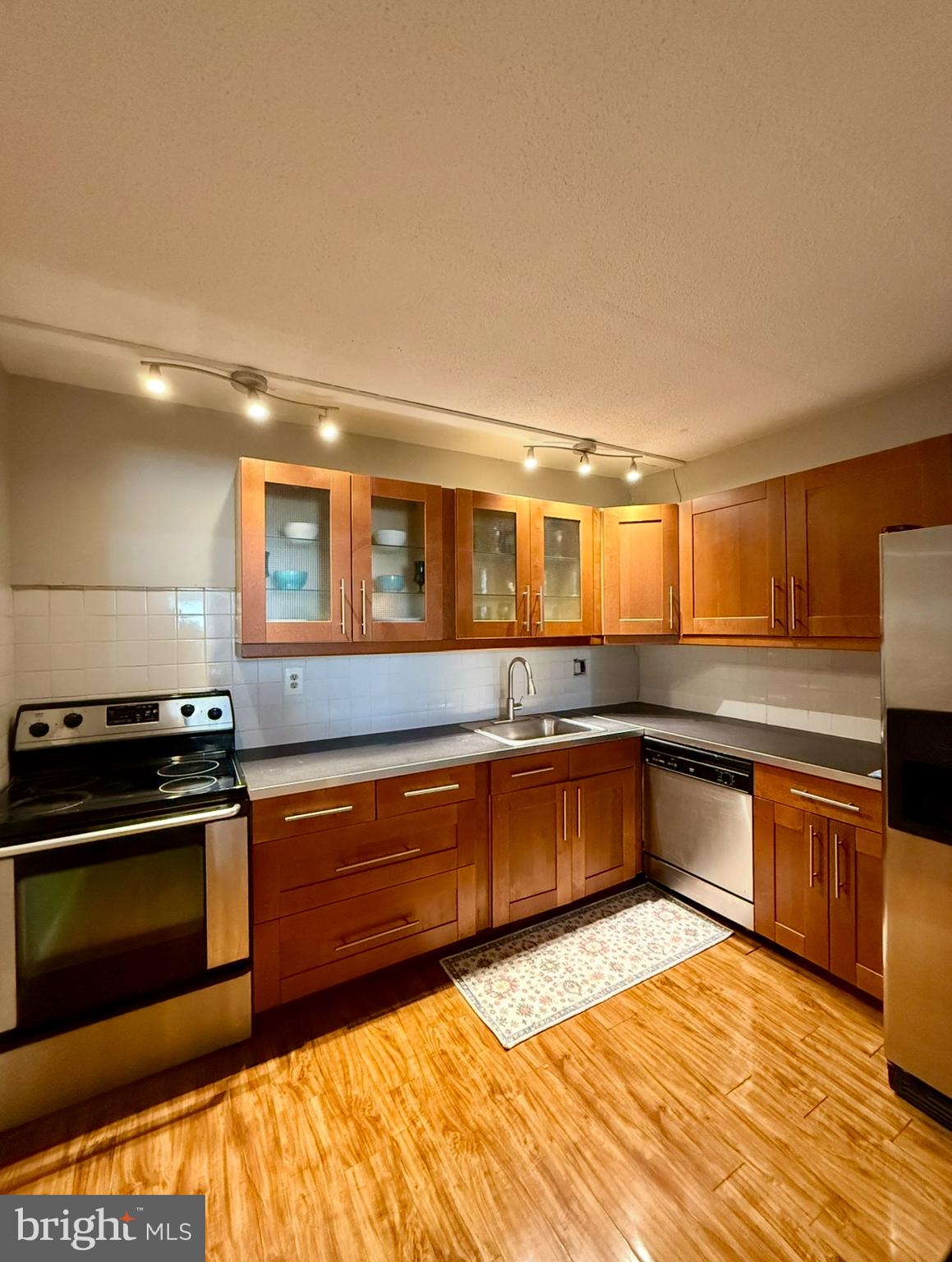 400 GLENDALE ROAD D50
