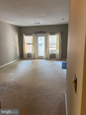 14302 ROSY LN APT 14, CENTREVILLE, VA 20121 - Image 3d94e8ef2f2d682d5946c4e4ebd2ab50/2932783114