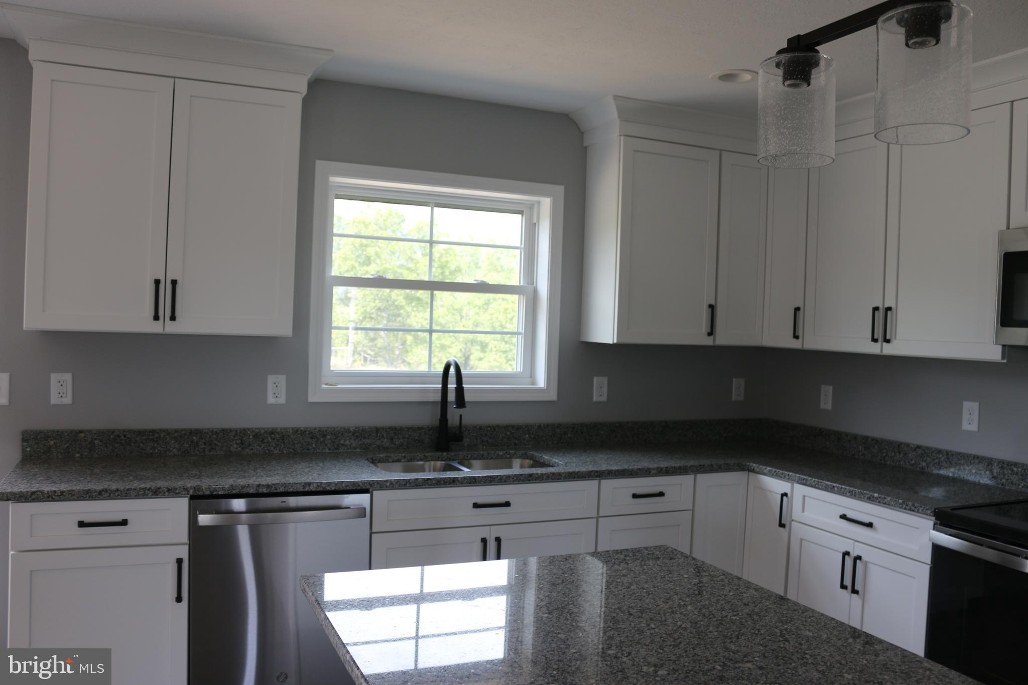 QUANTICO ESTATES - Residential