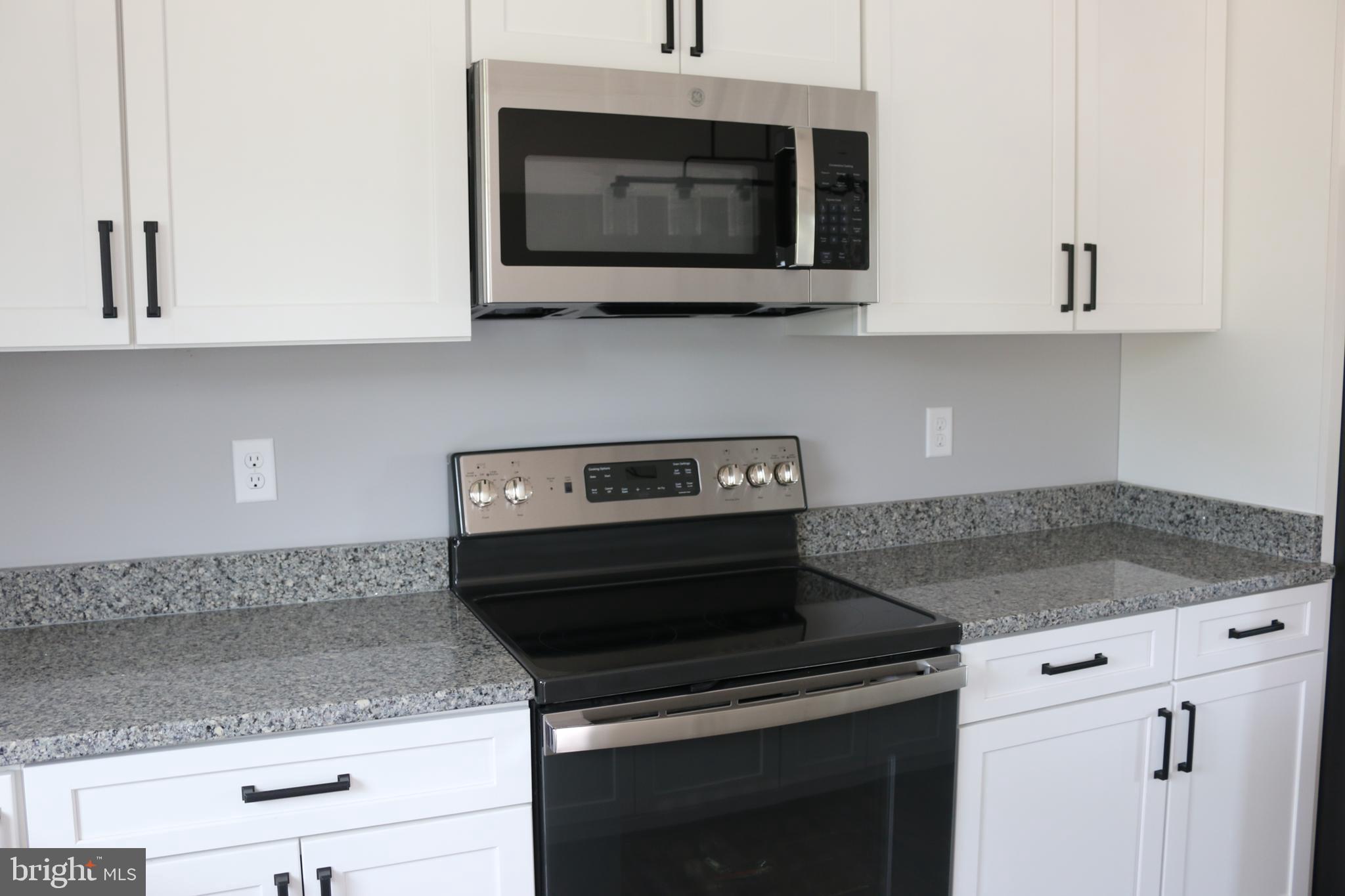 QUANTICO ESTATES - Residential