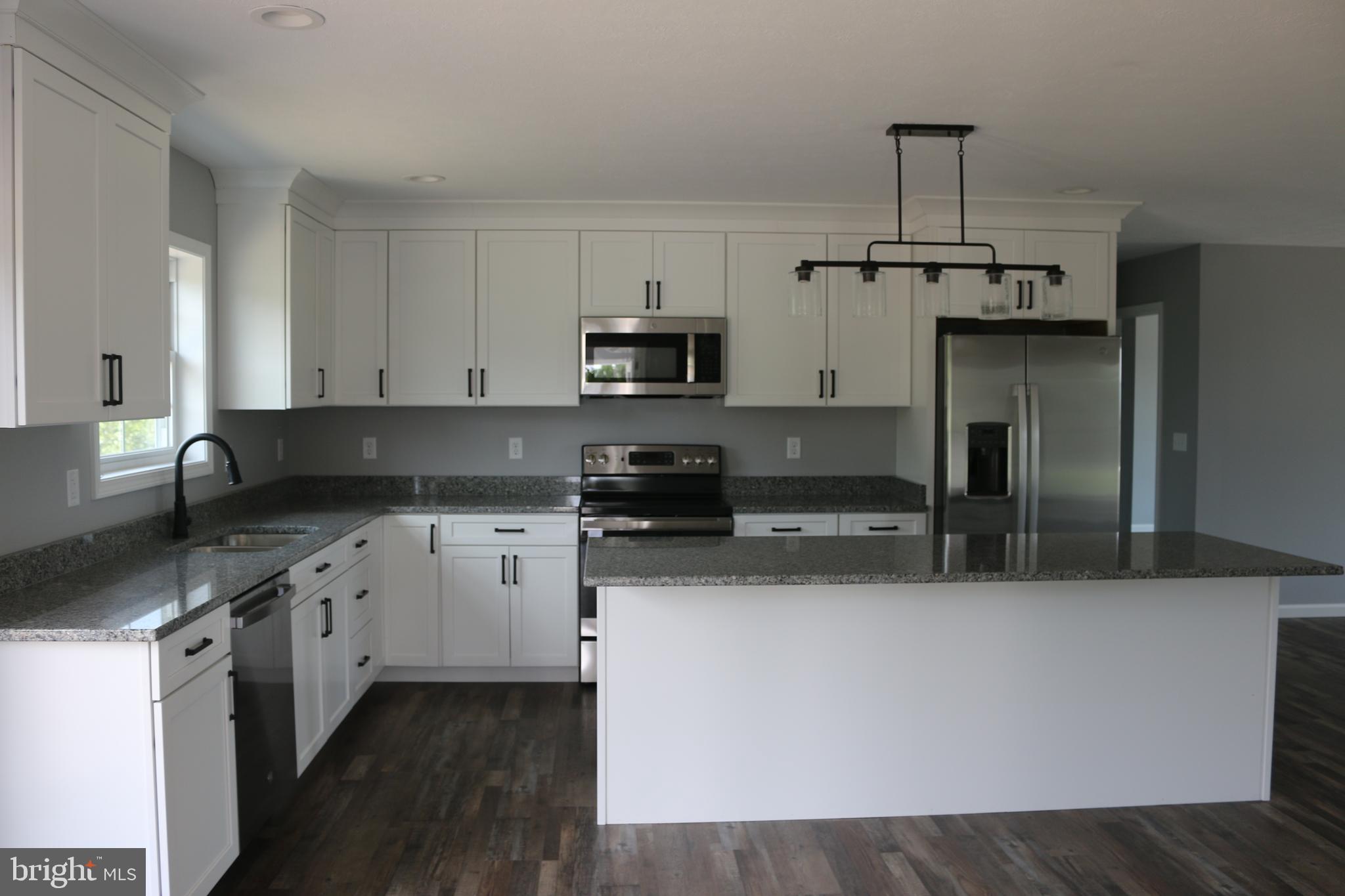 QUANTICO ESTATES - Residential