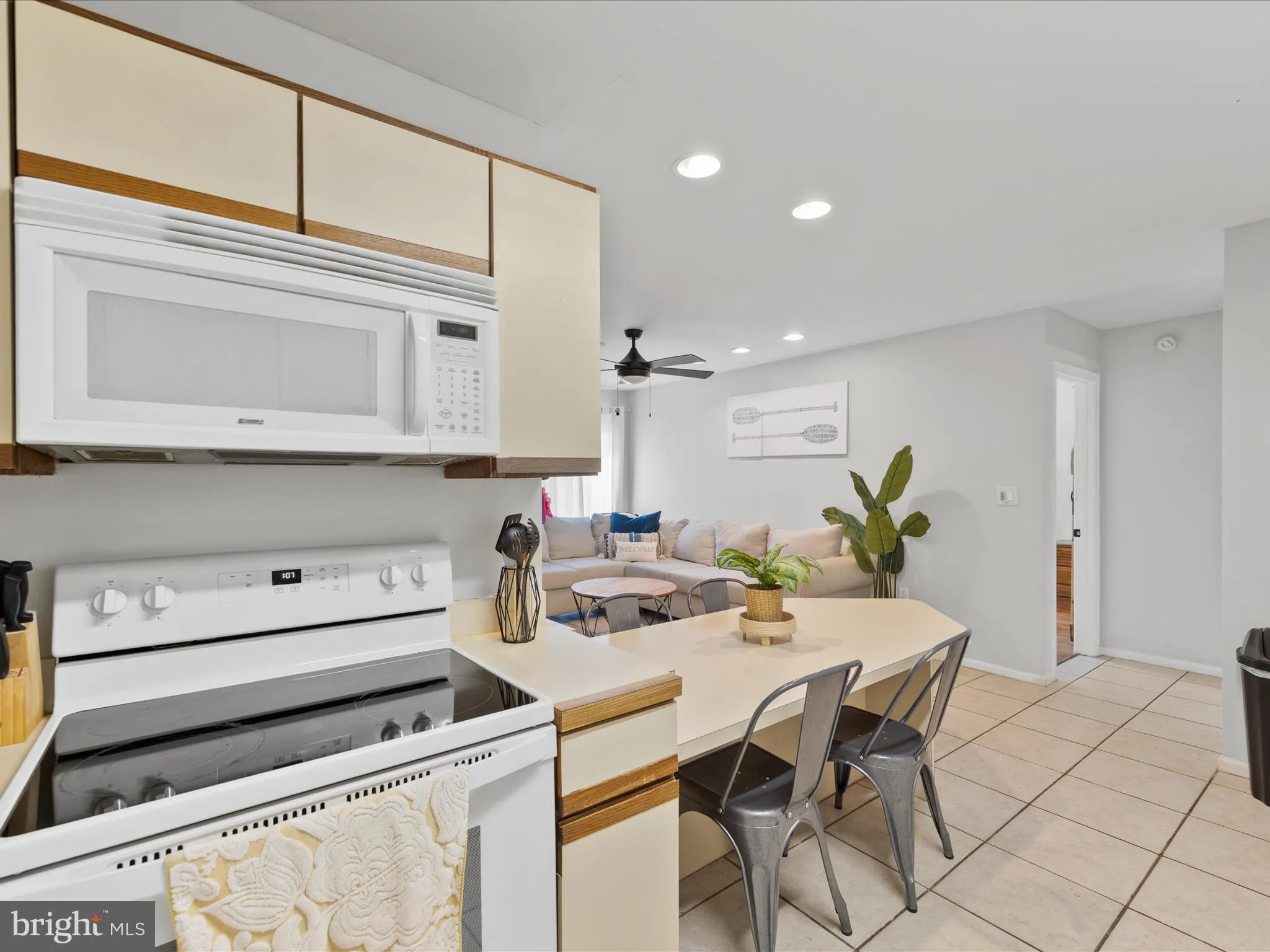 Ocean City, Maryland 21842, United States, 2 Bedrooms Bedrooms, ,2 BathroomsBathrooms,Residential,Active,164795