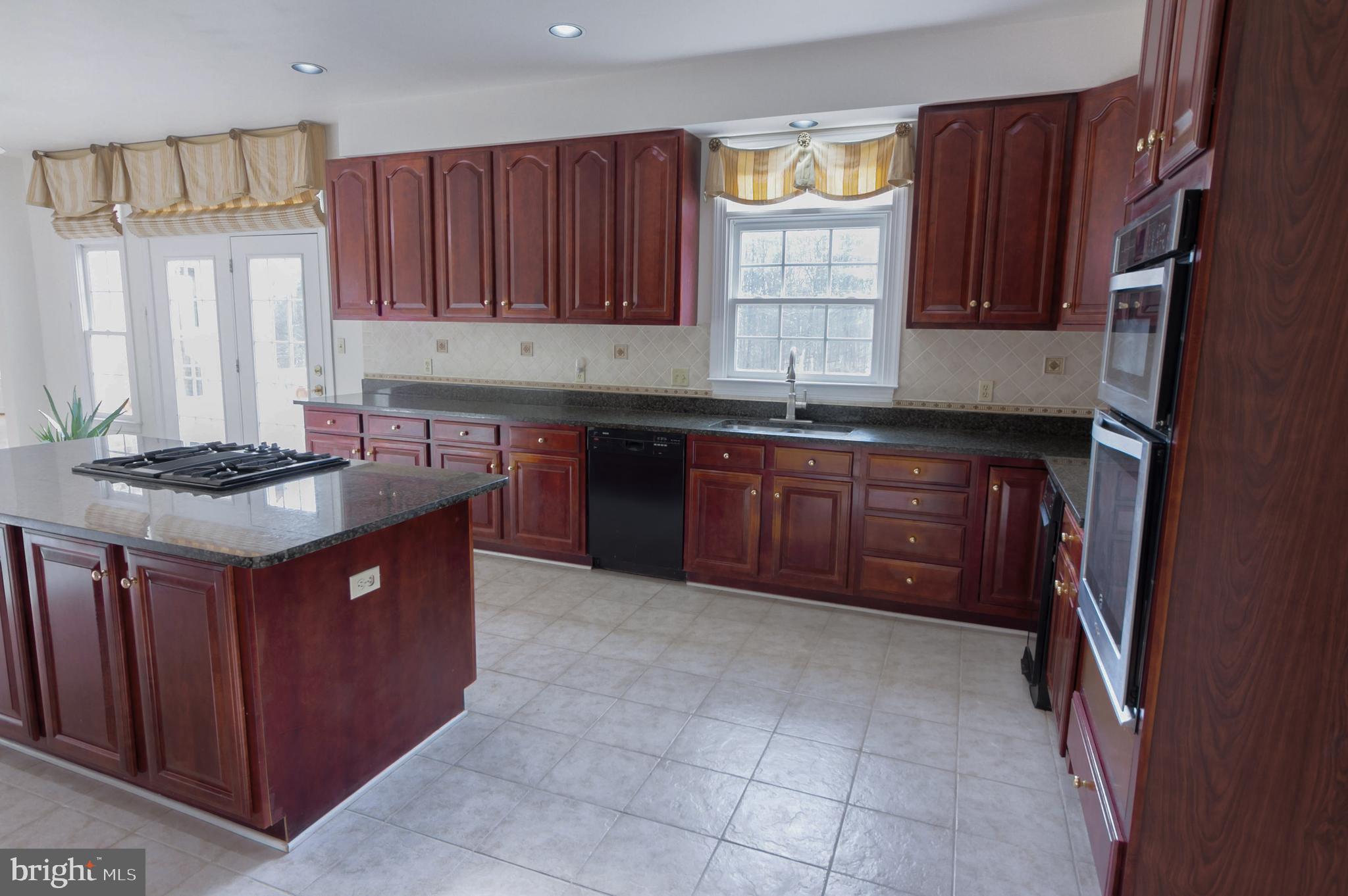 GOLD MINE CROSSING - Residential