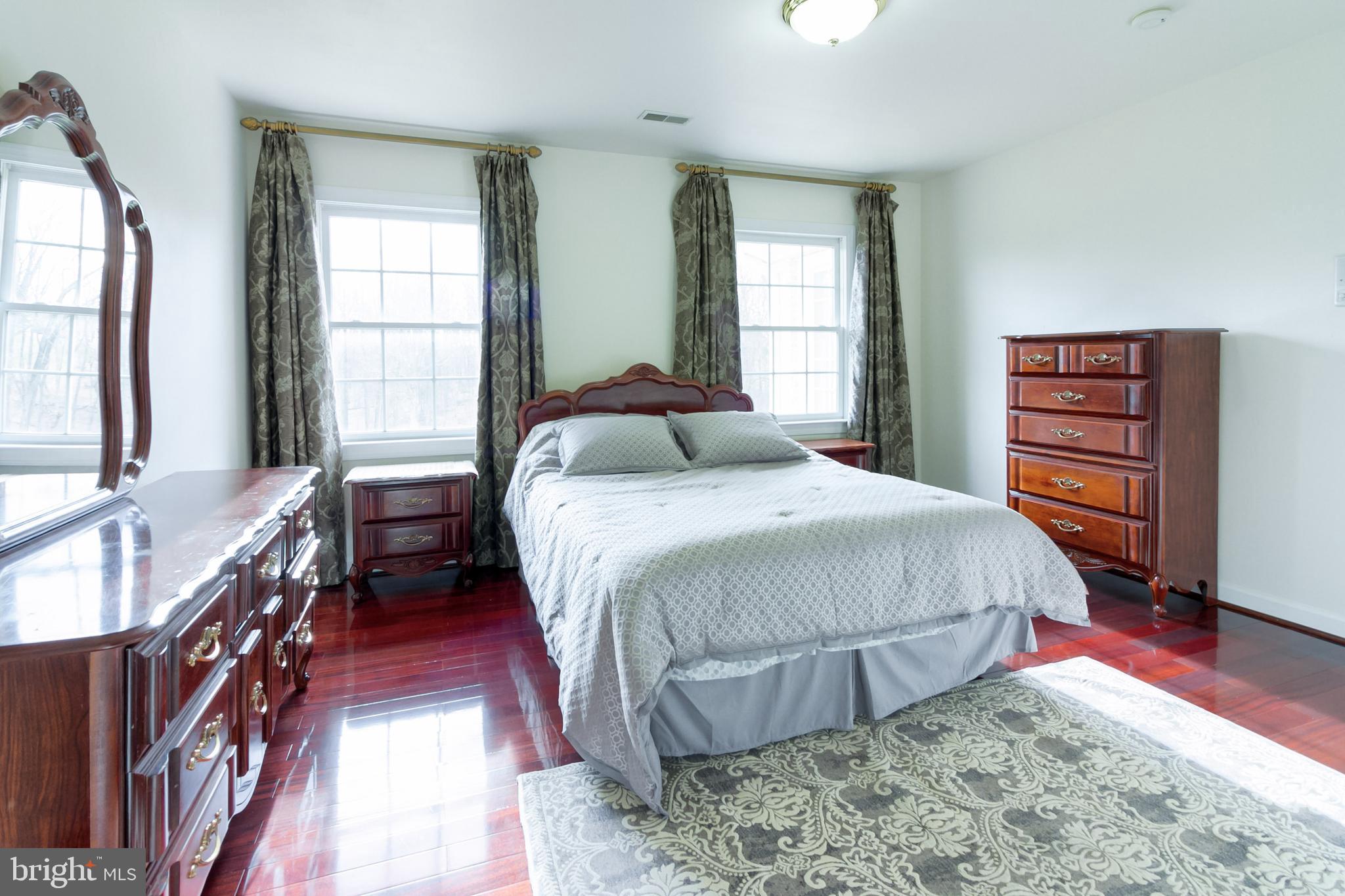 GOLD MINE CROSSING - Residential