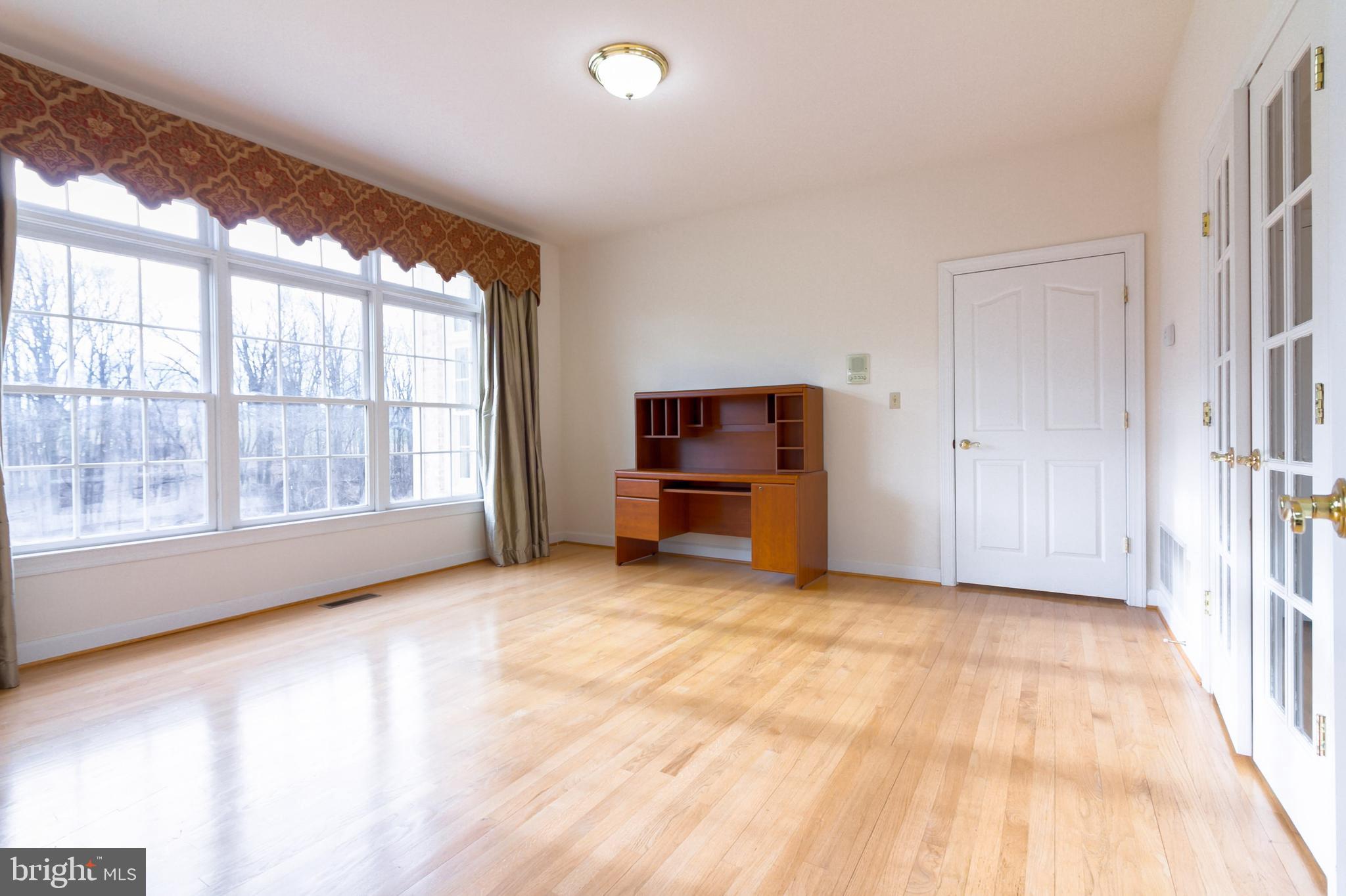 GOLD MINE CROSSING - Residential