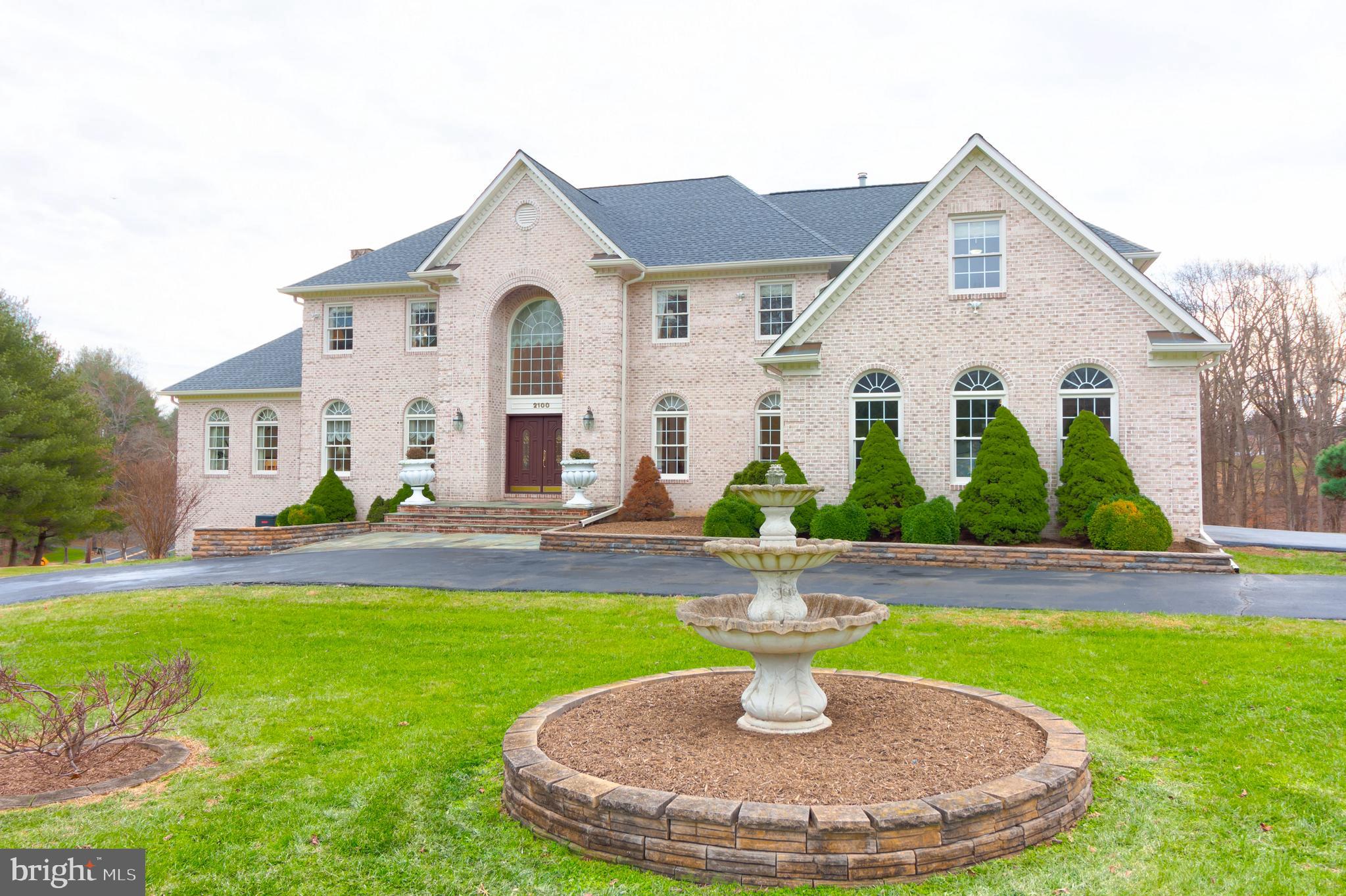 GOLD MINE CROSSING - Residential