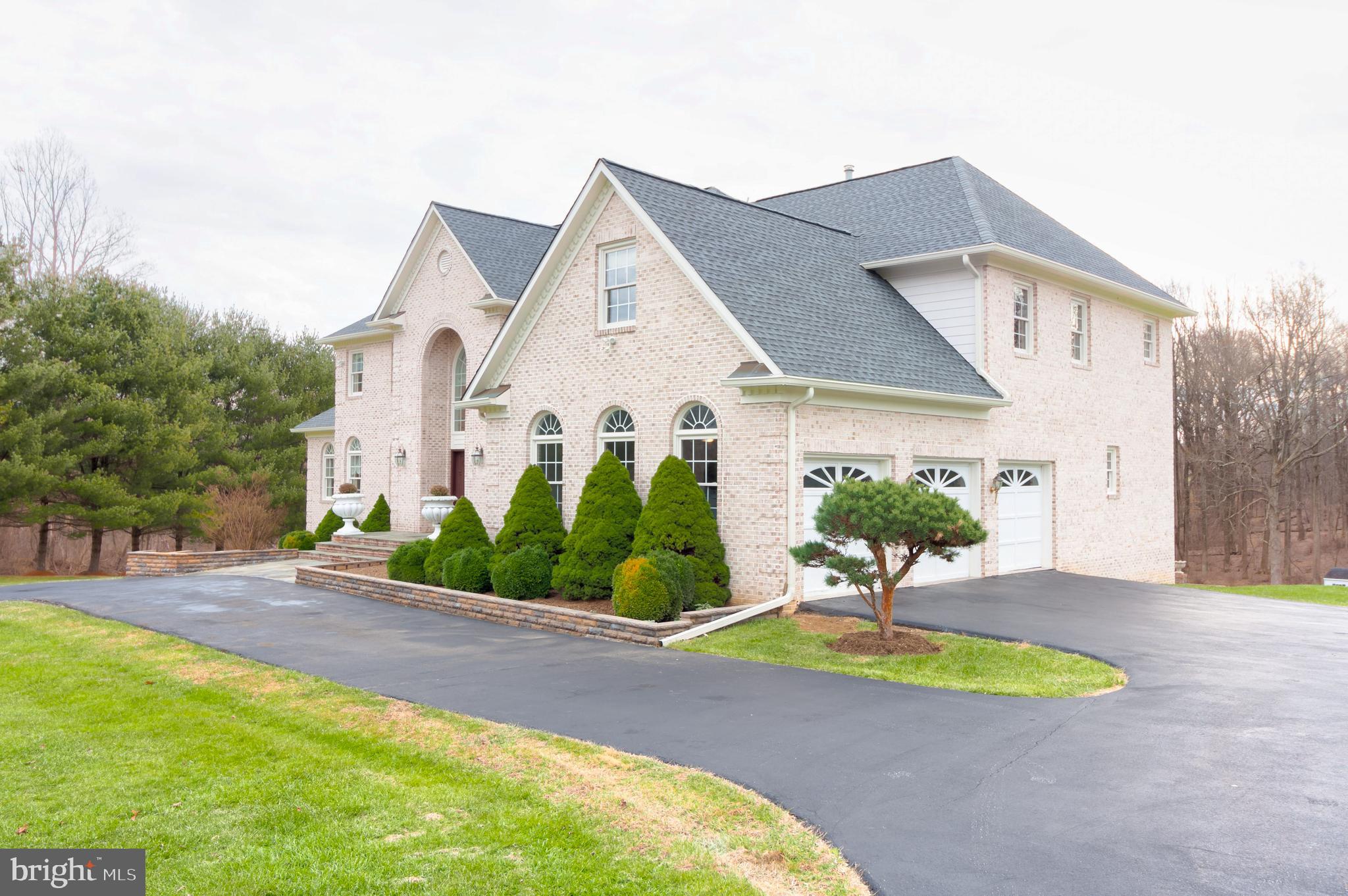 GOLD MINE CROSSING - Residential