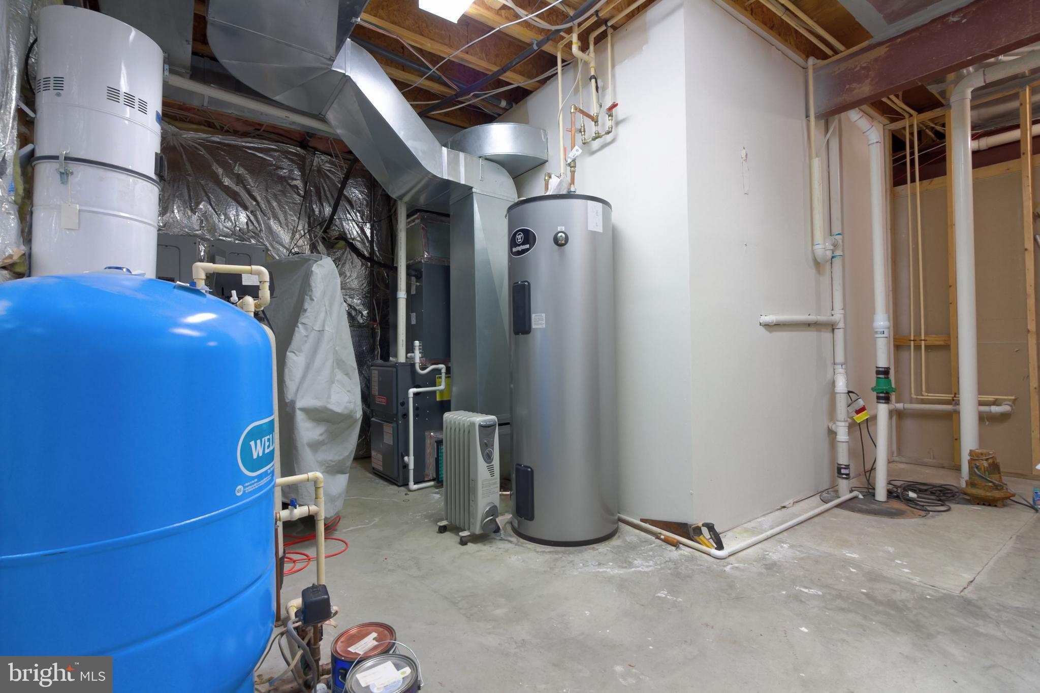 GOLD MINE CROSSING - Residential