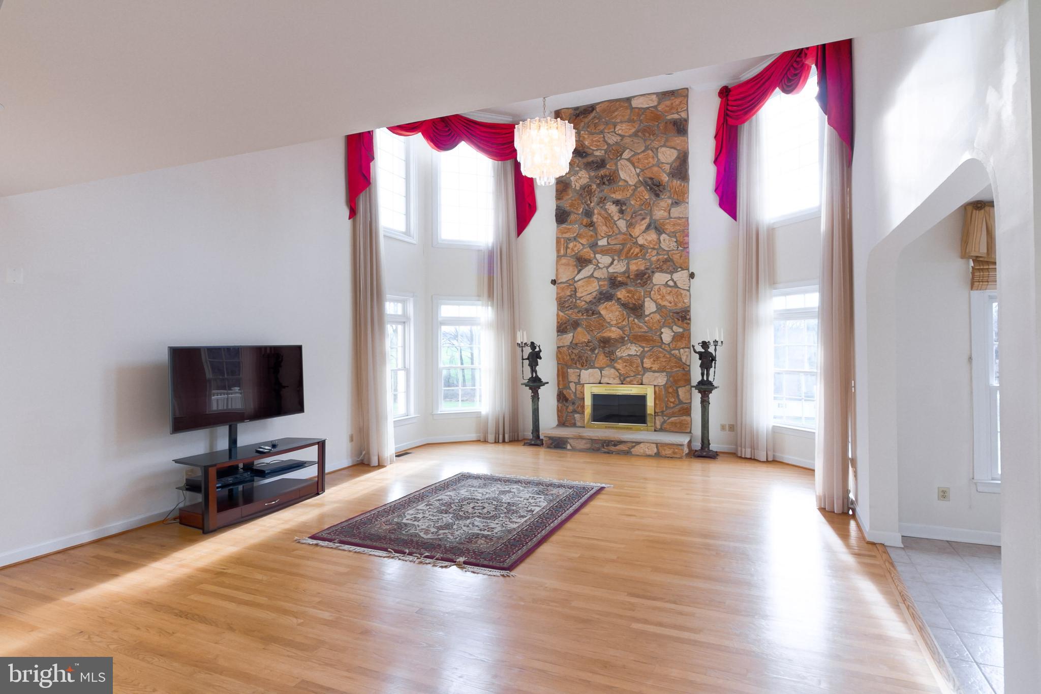 GOLD MINE CROSSING - Residential