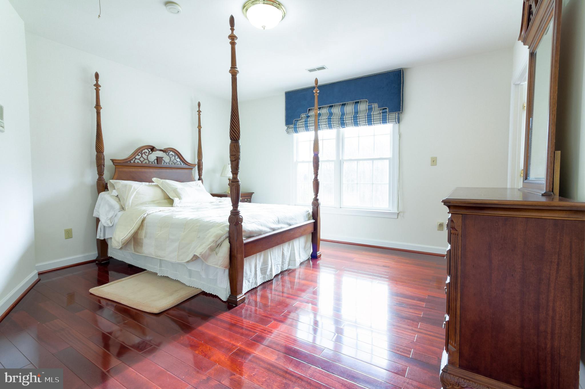 GOLD MINE CROSSING - Residential