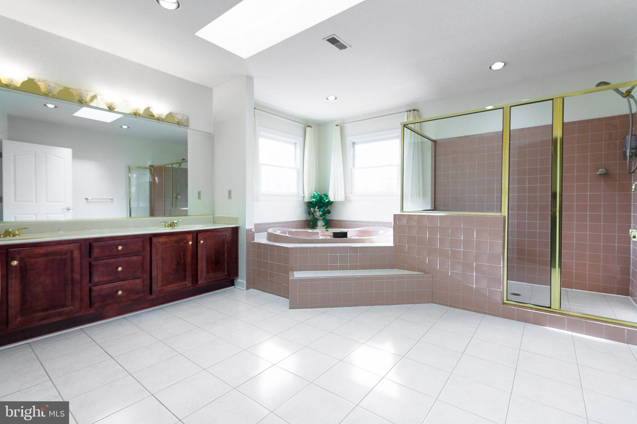 GOLD MINE CROSSING - Residential