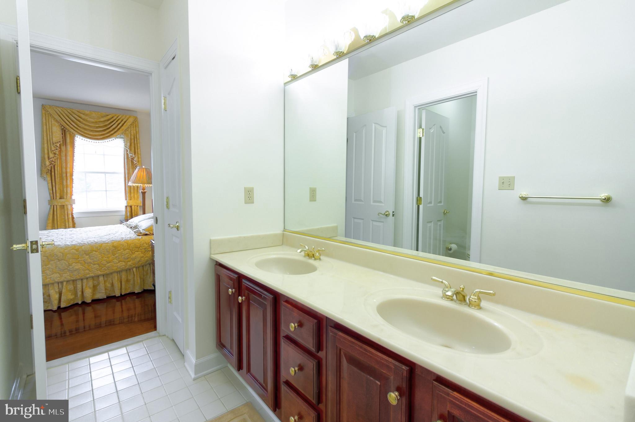 GOLD MINE CROSSING - Residential