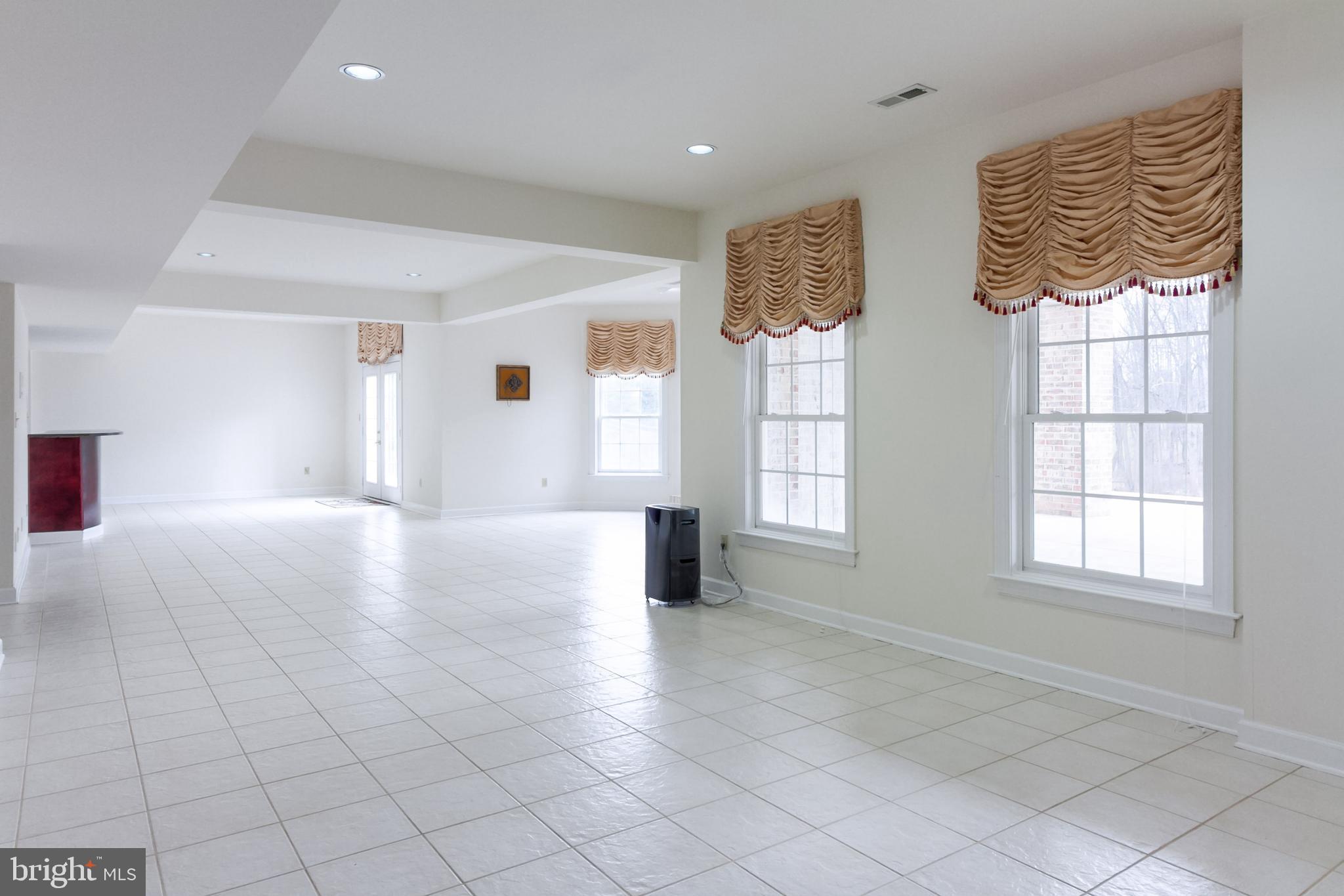 GOLD MINE CROSSING - Residential