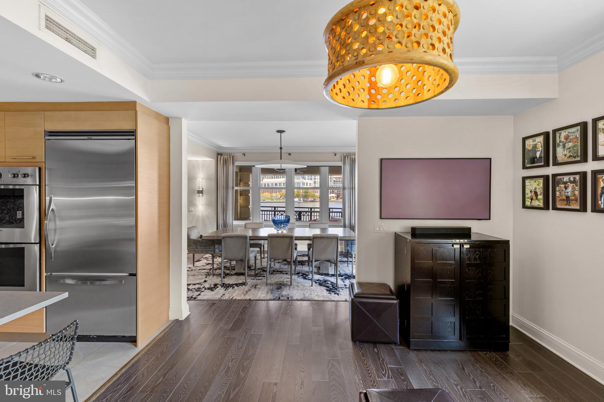 THE RITZ-CARLTON RESIDENCES - Residential