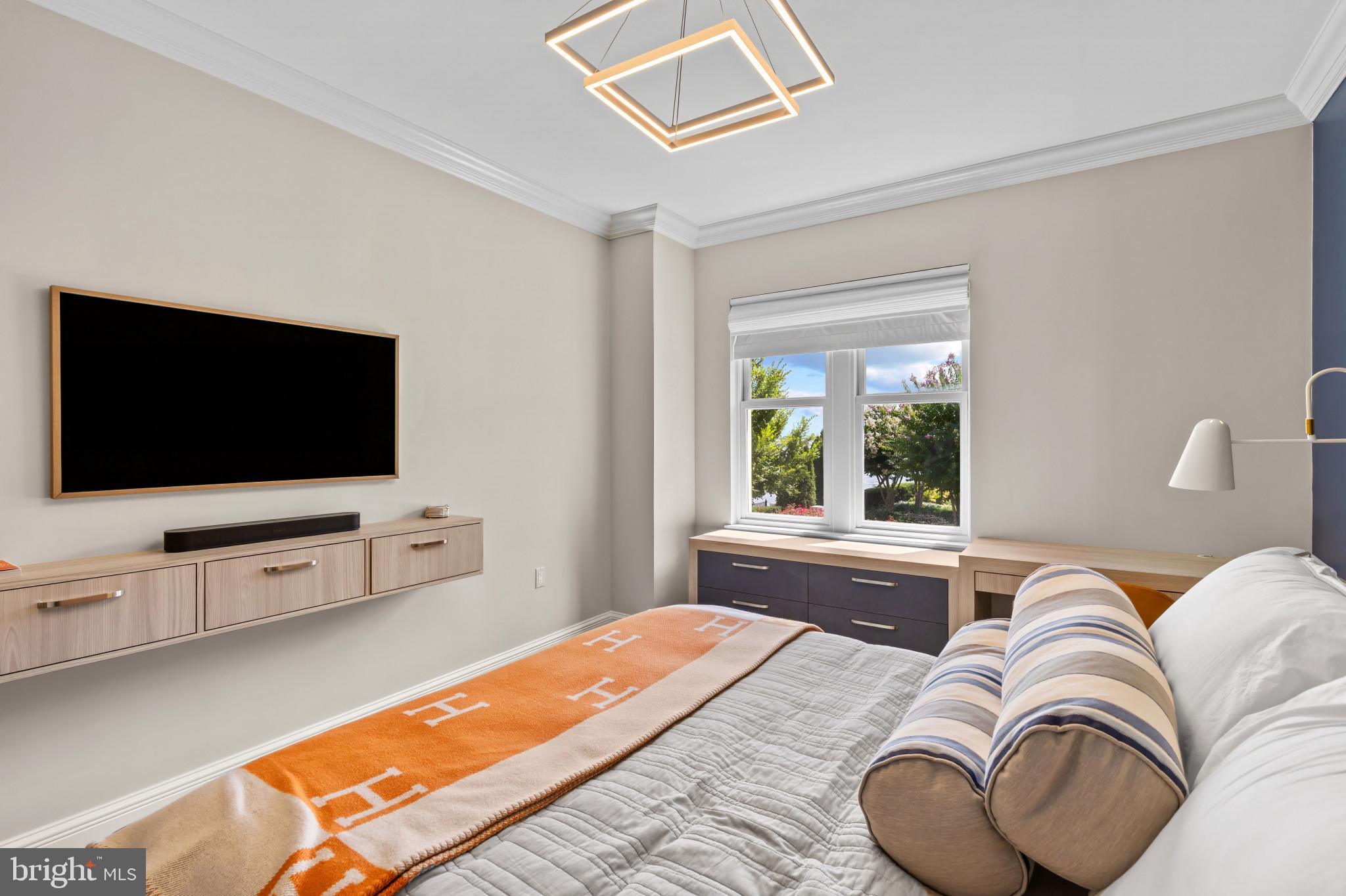 THE RITZ-CARLTON RESIDENCES - Residential