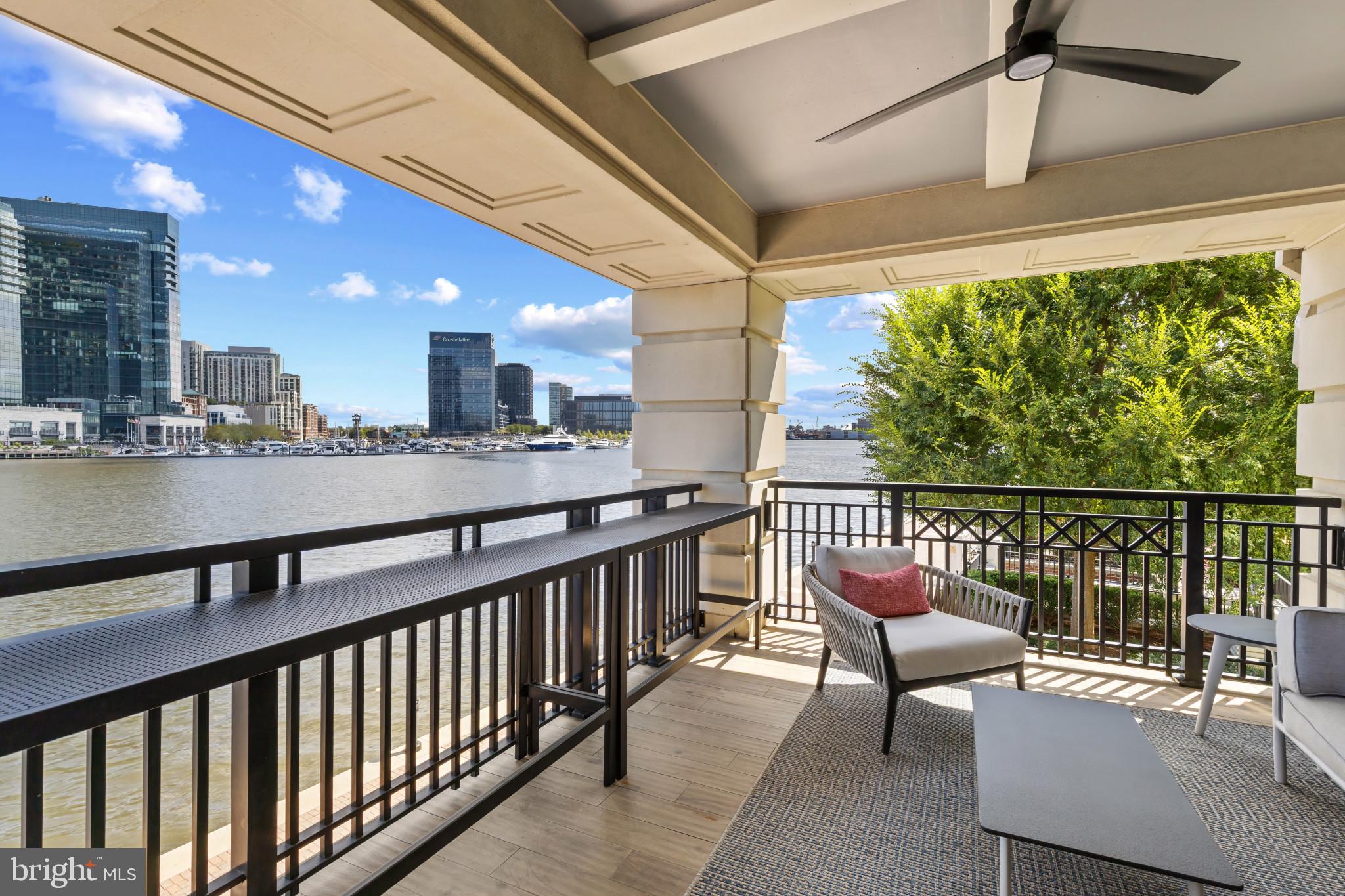 THE RITZ-CARLTON RESIDENCES - Residential