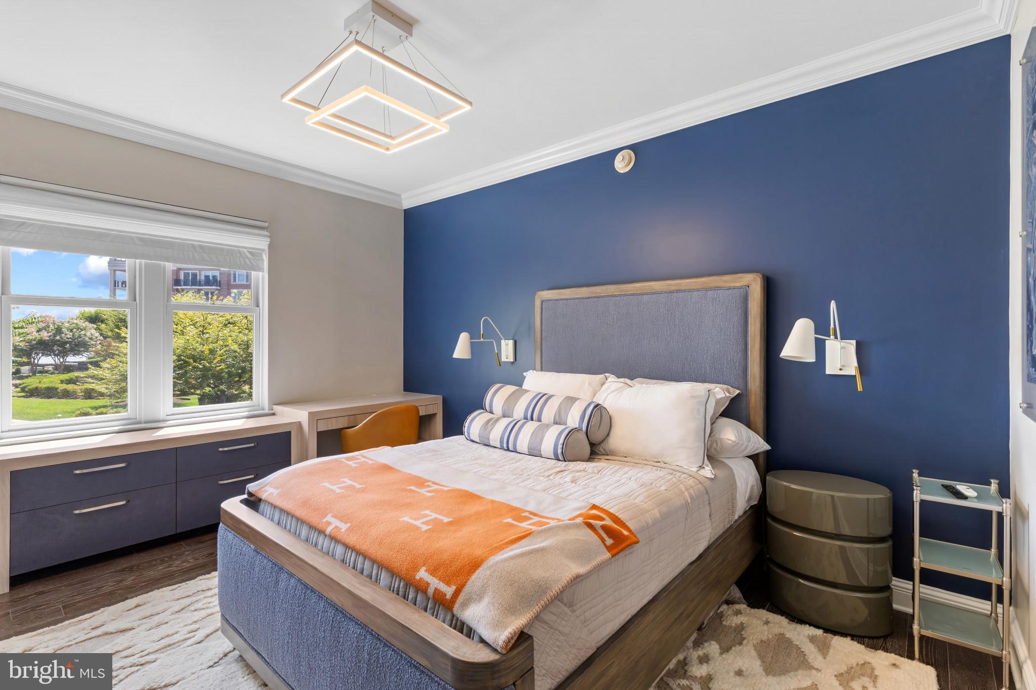 THE RITZ-CARLTON RESIDENCES - Residential