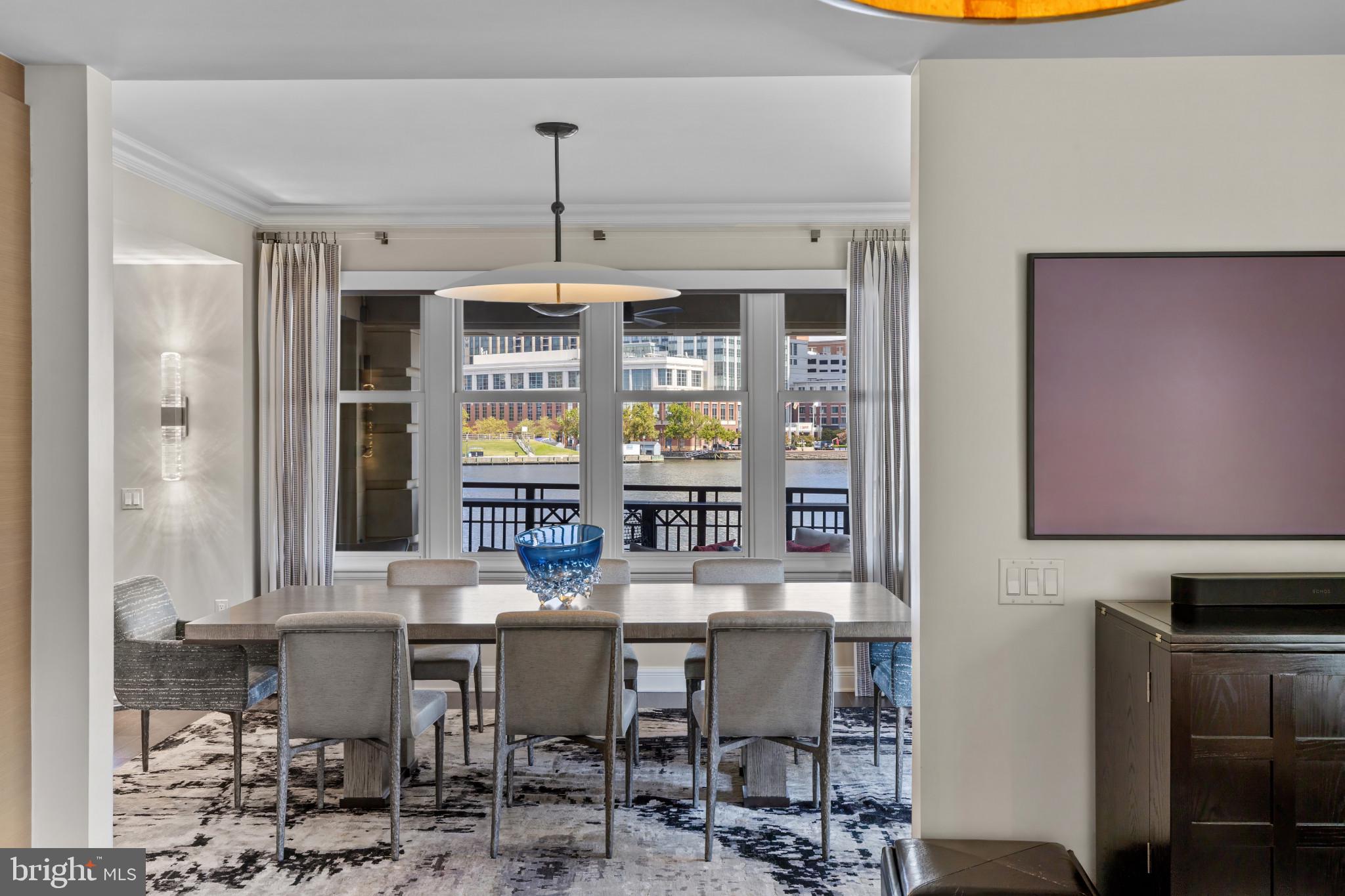 THE RITZ-CARLTON RESIDENCES - Residential