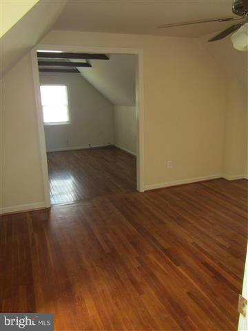 BURNT MILLS KNOLLS - Residential Lease