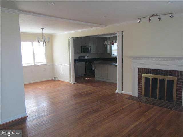 BURNT MILLS KNOLLS - Residential Lease