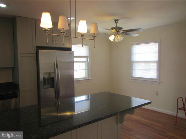 BURNT MILLS KNOLLS - Residential Lease