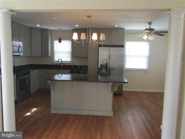 BURNT MILLS KNOLLS - Residential Lease