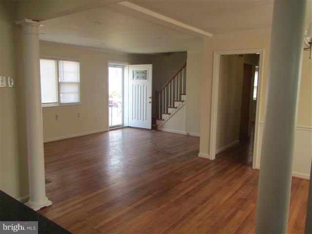 BURNT MILLS KNOLLS - Residential Lease