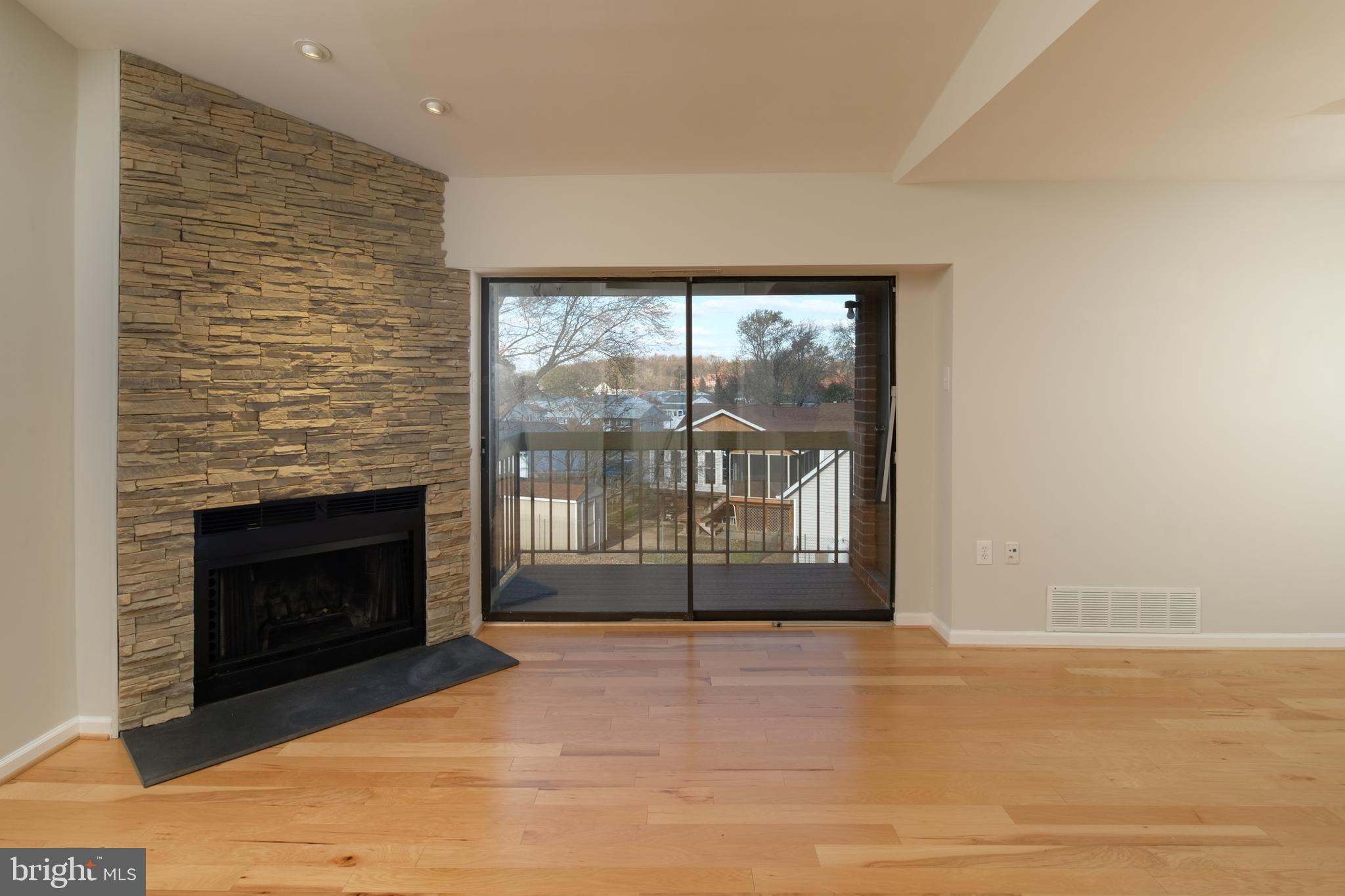 SUN VALLEY CONDOMINIUMS - Residential