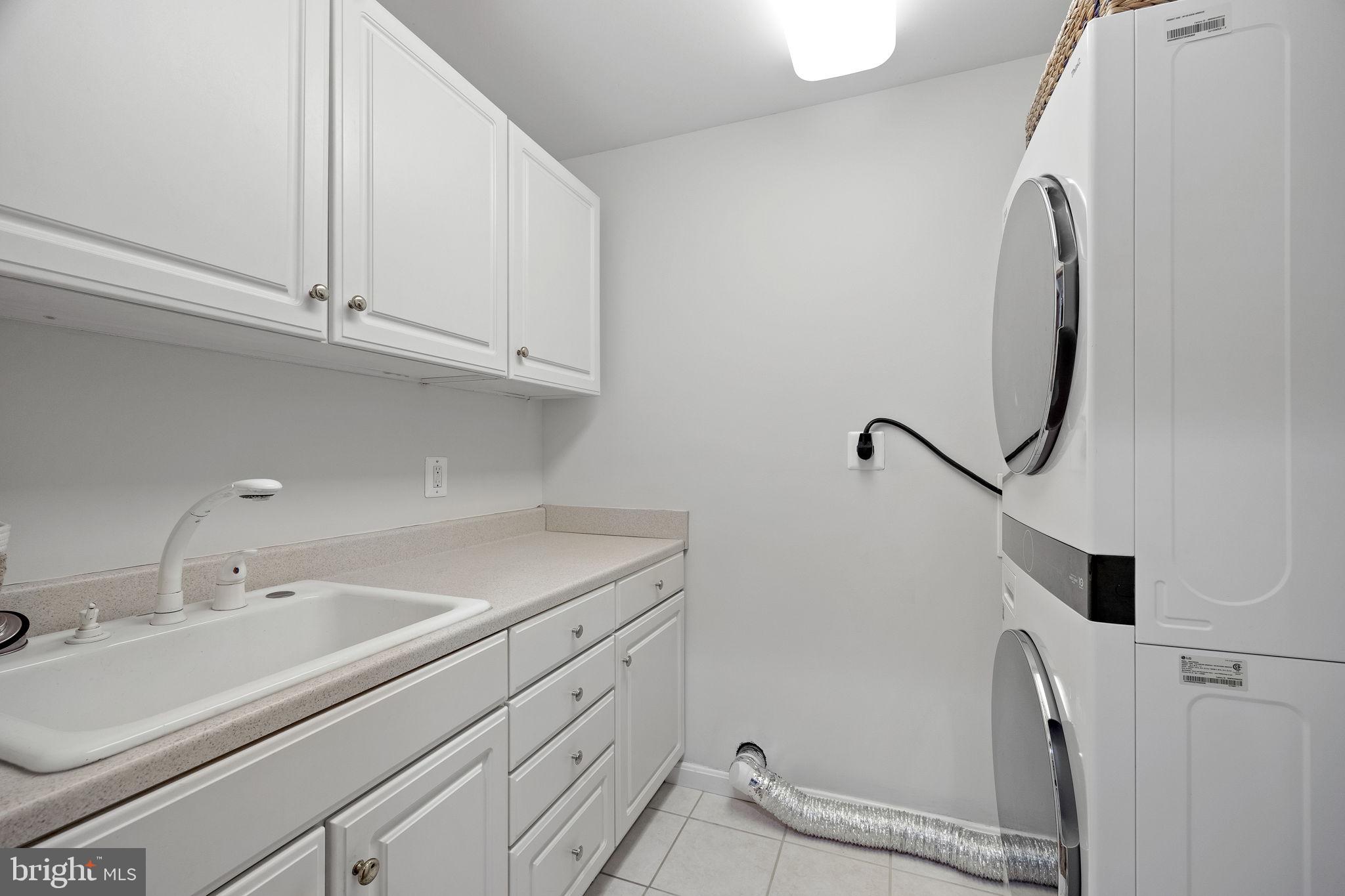 ULMSTEAD ESTATES - Residential