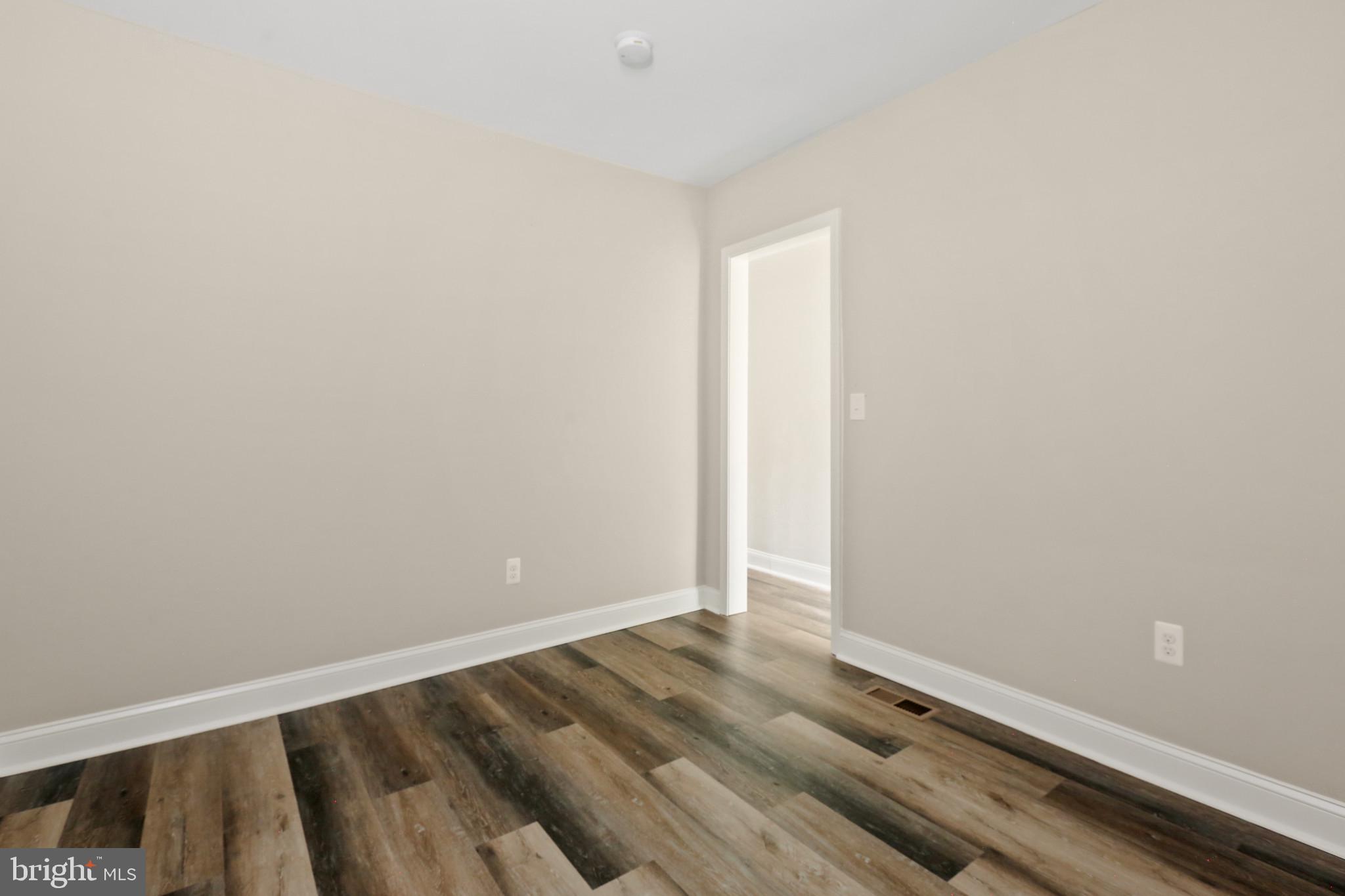 FRANKLINTOWN ROAD - Residential Lease